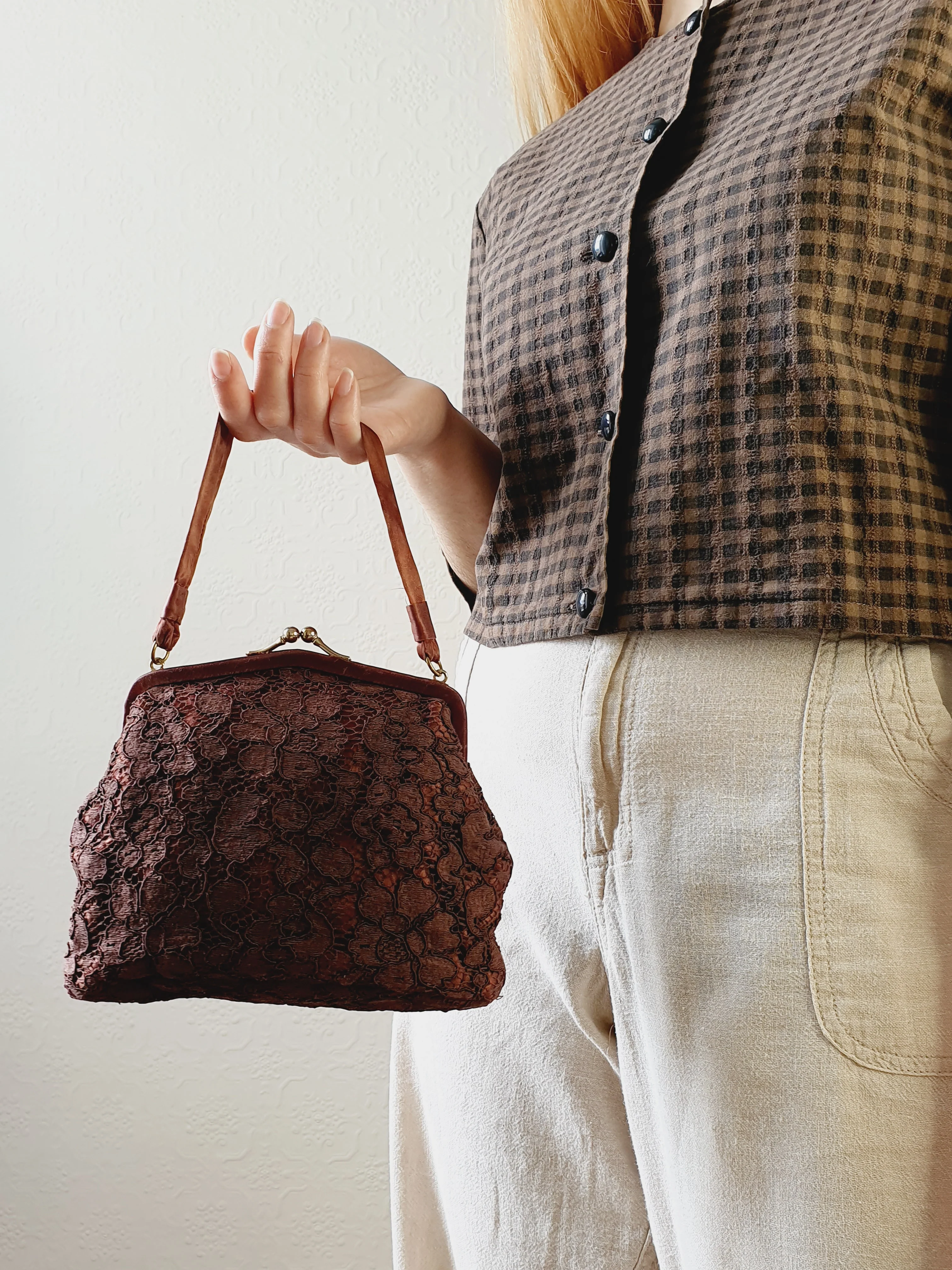 1950s Brown Lace Evening Bag - Image 2