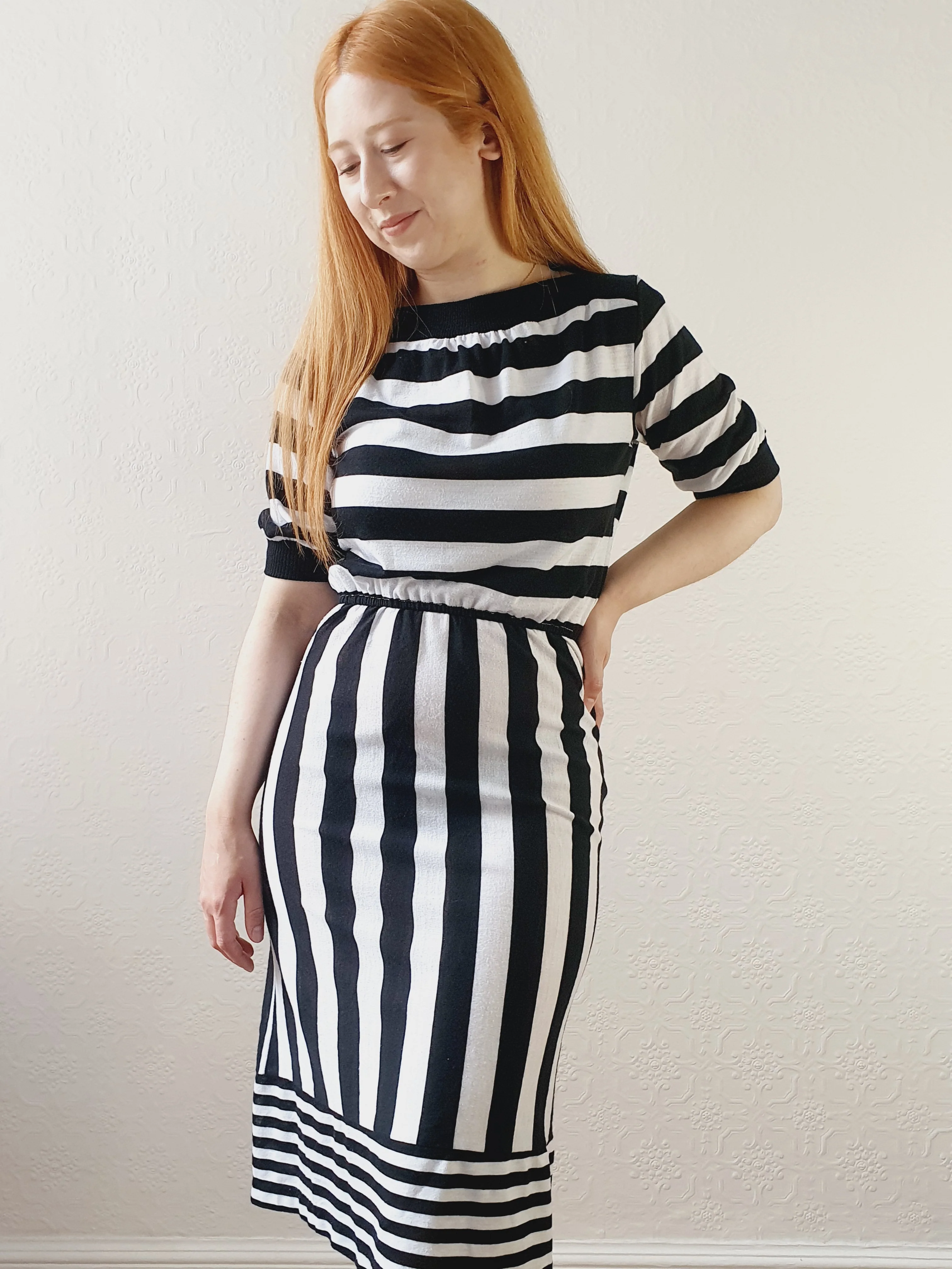 Black & White Striped Fitted Dress - S - Image 3