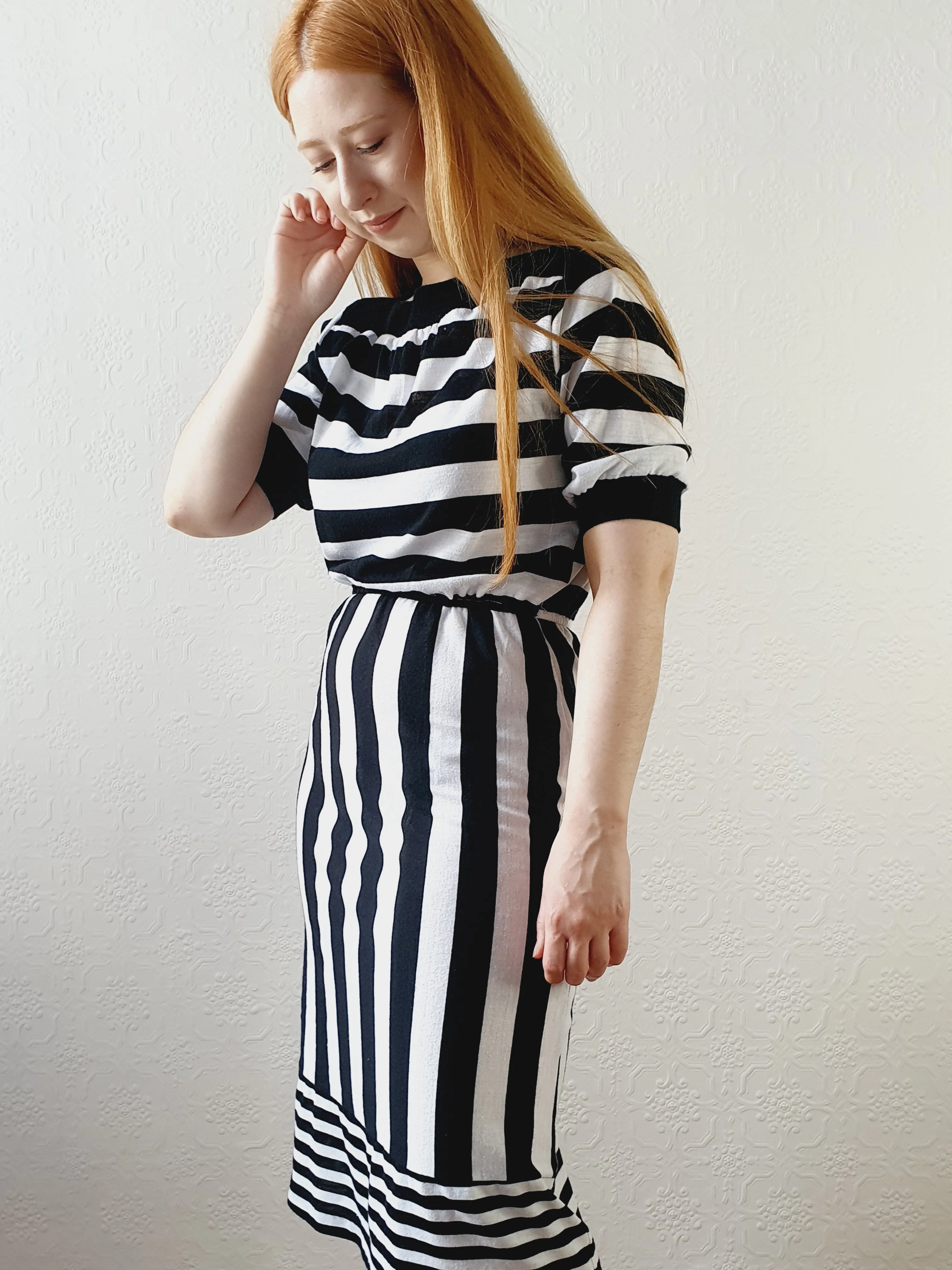 Black & White Striped Fitted Dress - S - Image 4