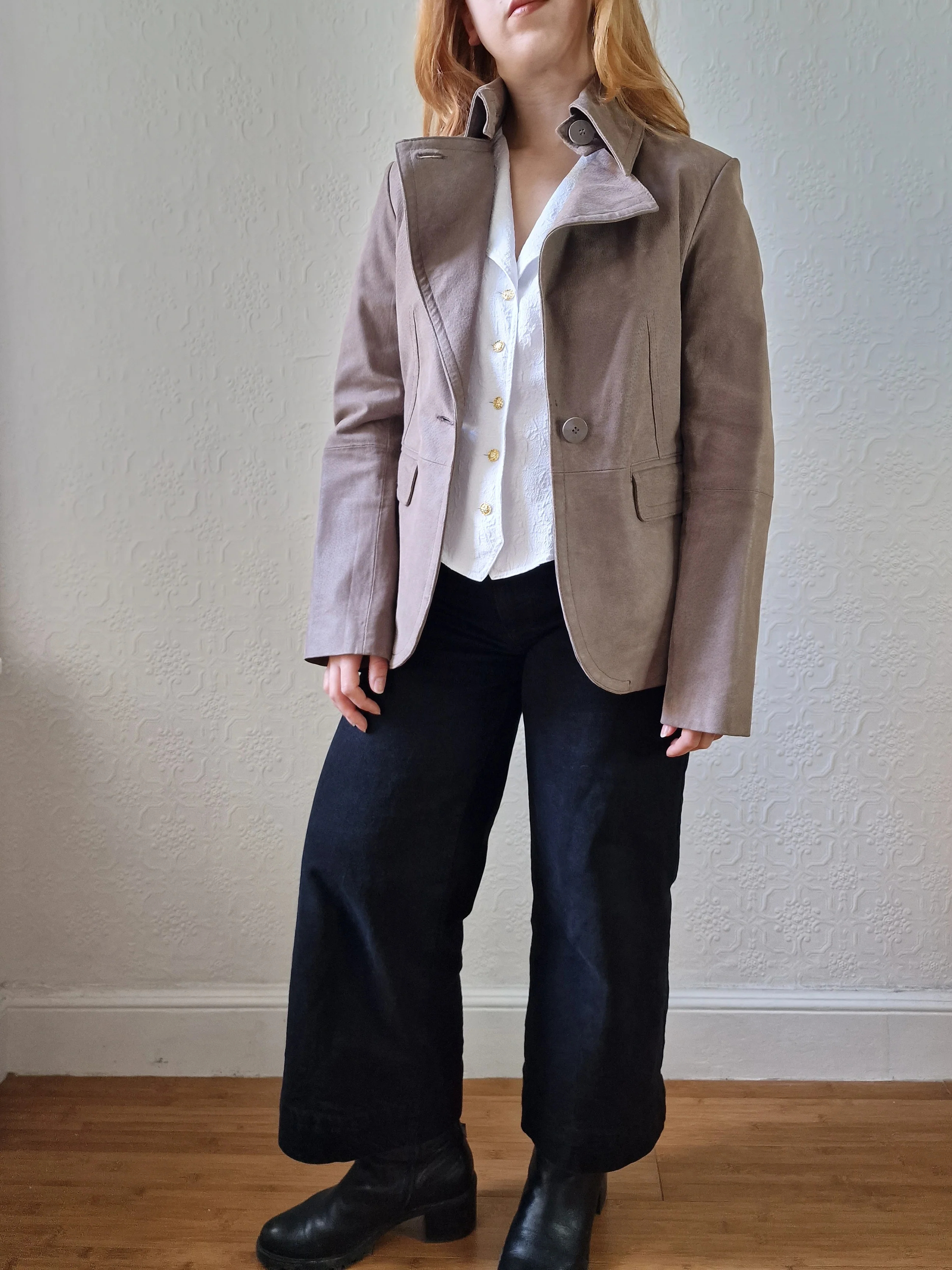 Vintage 90s Grey Taupe Genuine Suede Leather Jacket with Pointy Lapel - XS/S - Image 3