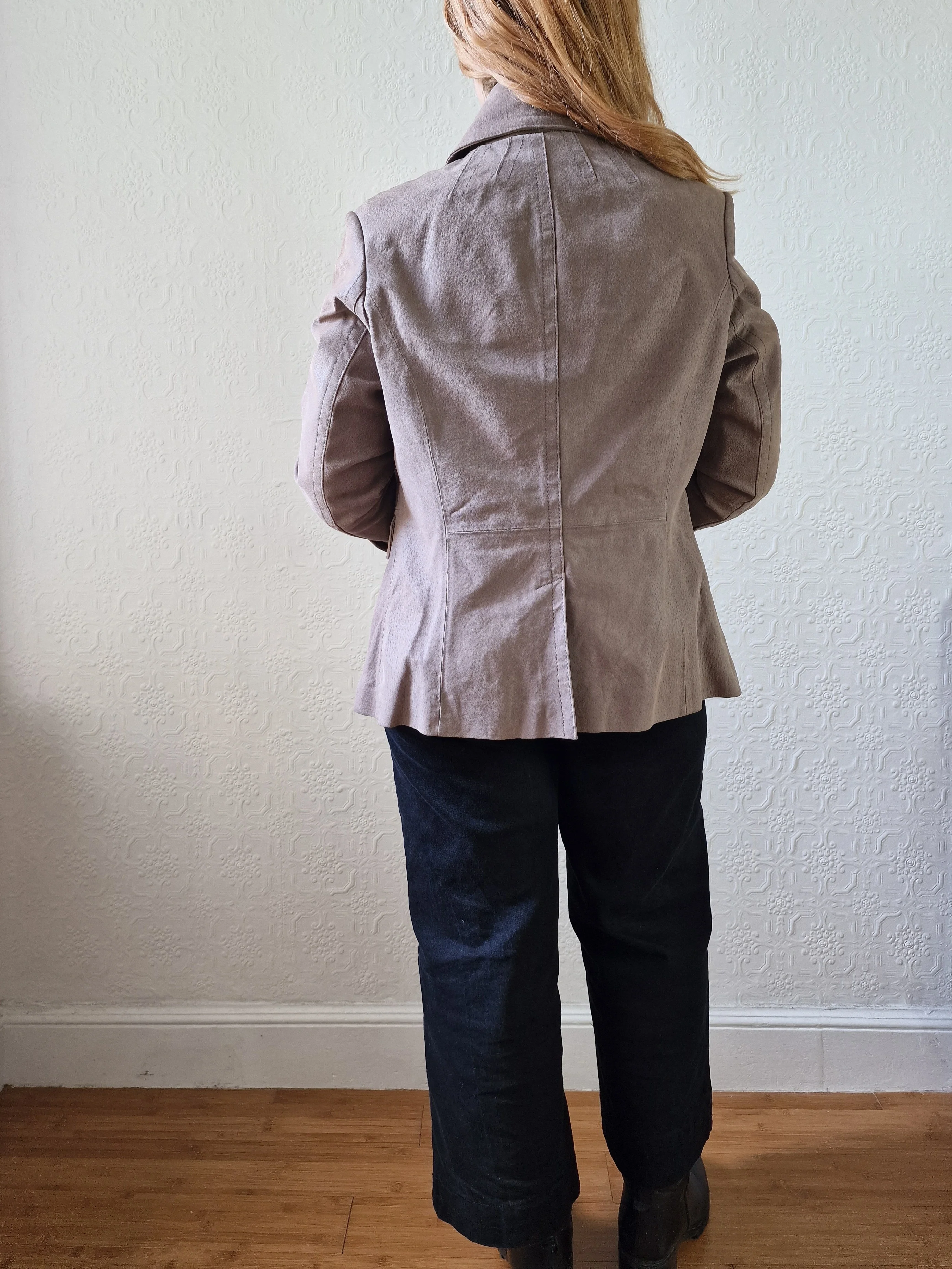 Vintage 90s Grey Taupe Genuine Suede Leather Jacket with Pointy Lapel - XS/S - Image 5