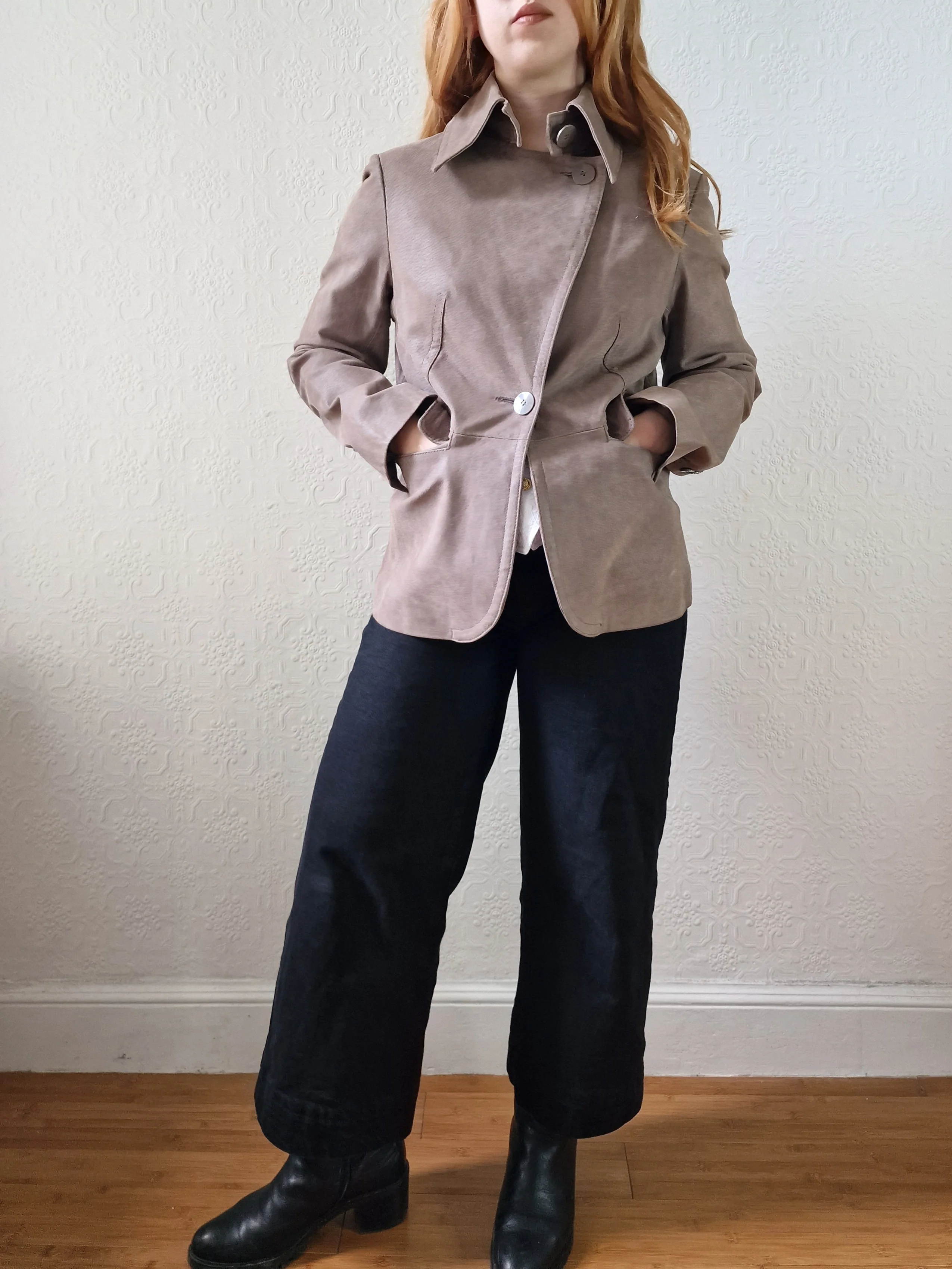 Vintage 90s Grey Taupe Genuine Suede Leather Jacket with Pointy Lapel - XS/S - Image 7