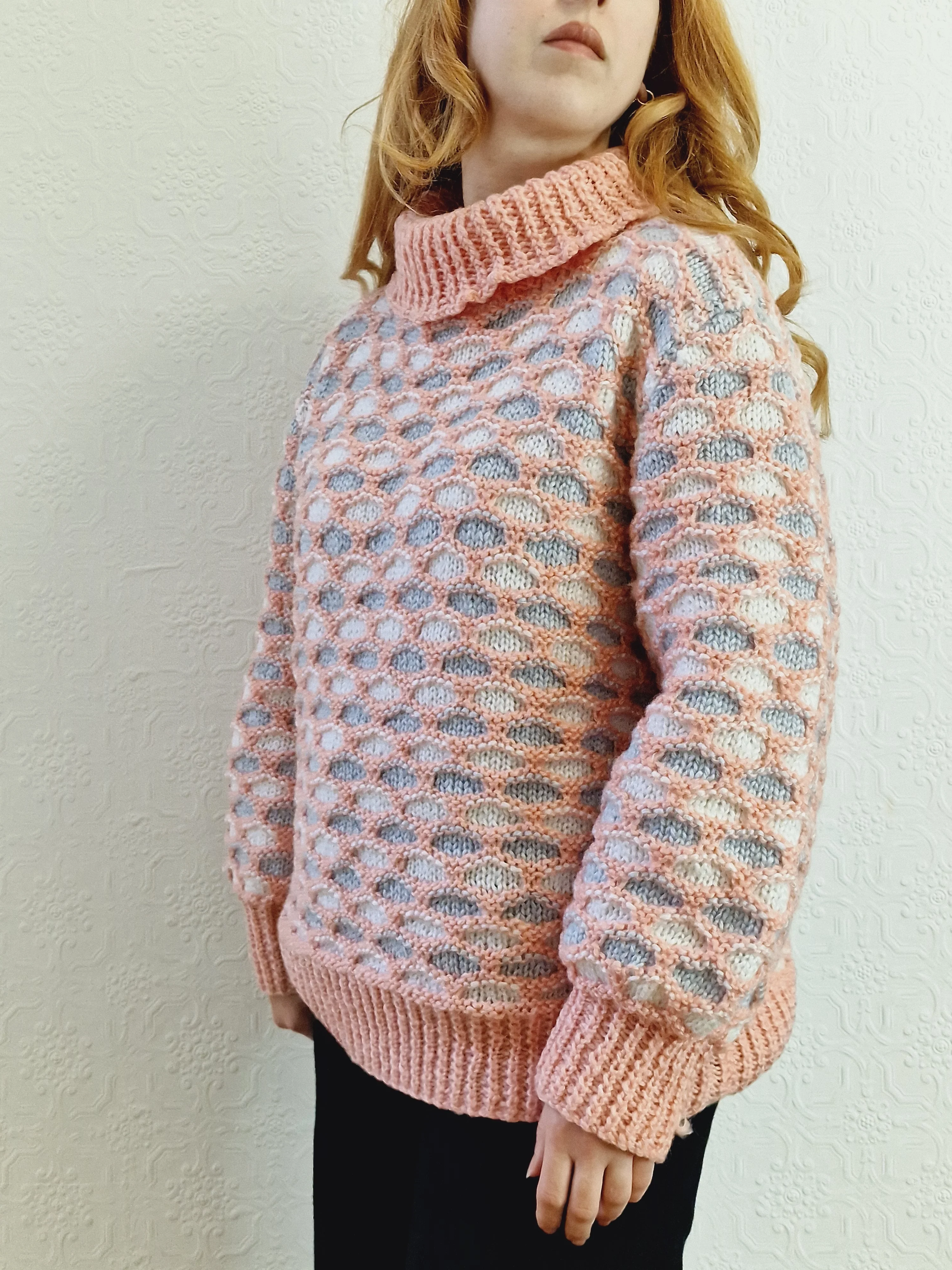 Vintage Handknitted Coral Pink Honey Comb Style Chunky Jumper with Roll Neck - M - Image 4