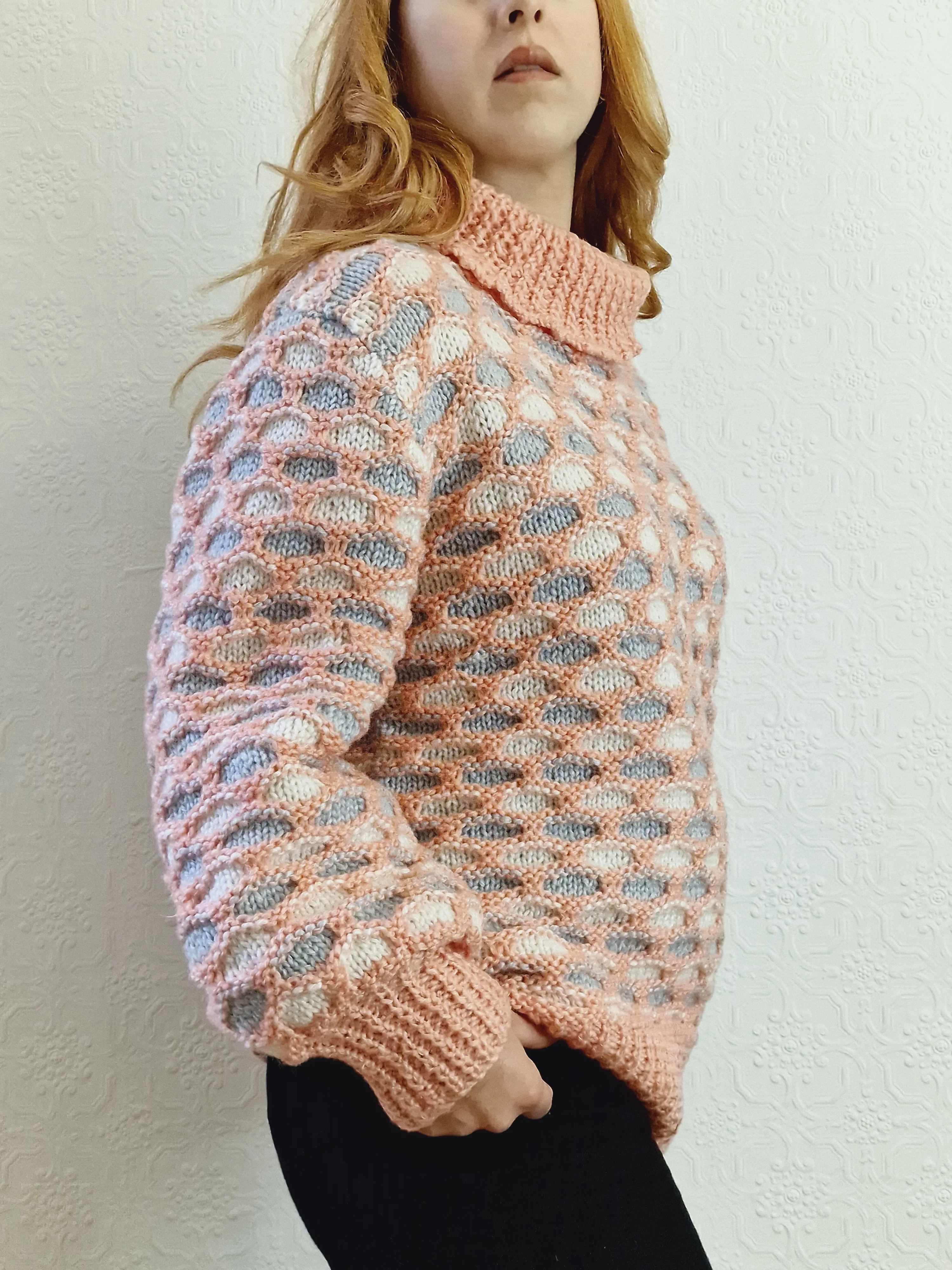 Vintage Handknitted Coral Pink Honey Comb Style Chunky Jumper with Roll Neck - M - Image 5