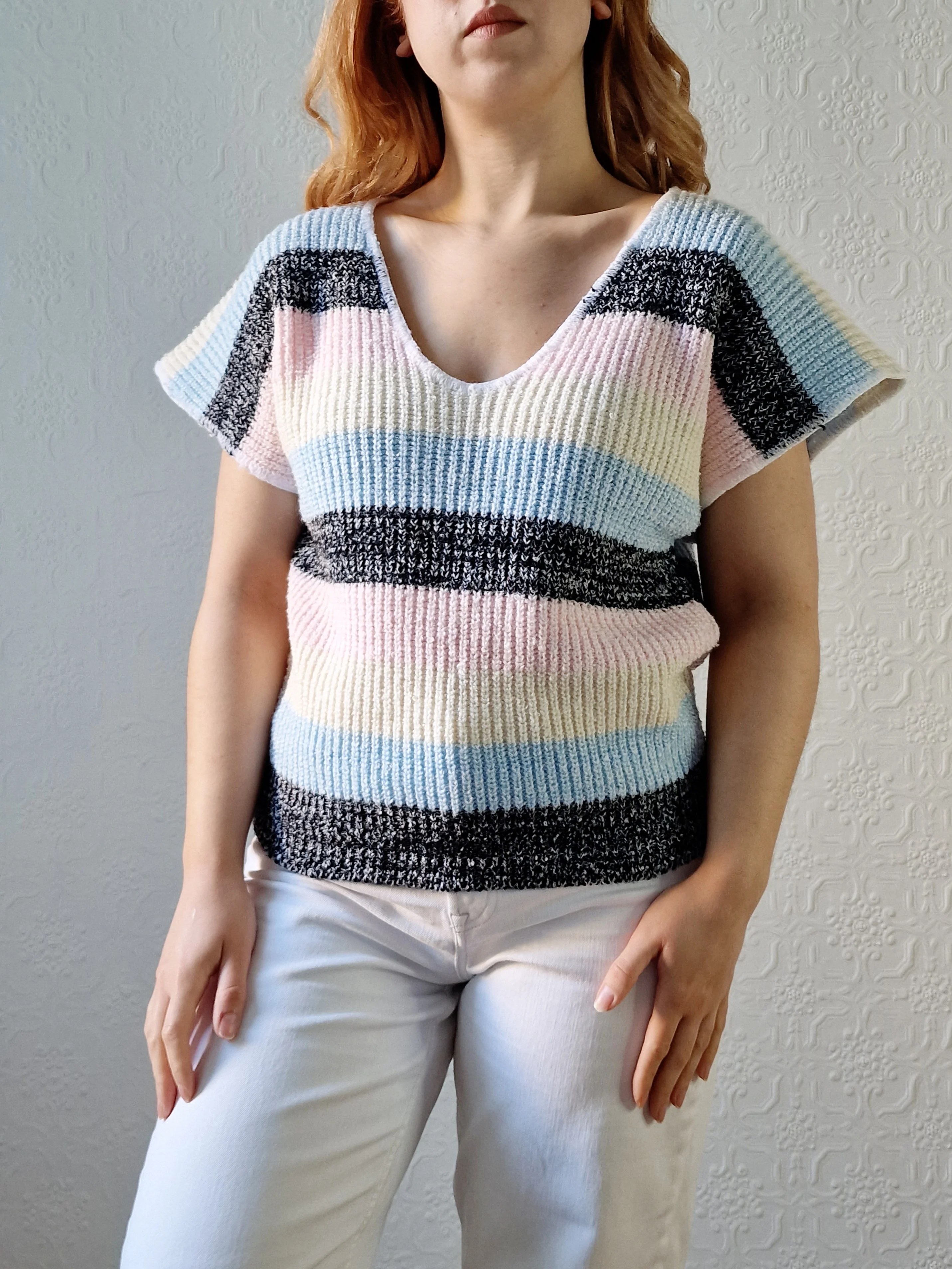 Vintage 80s Striped Pastel V-Neck Knitted Jumper Top with Short Sleeves - M