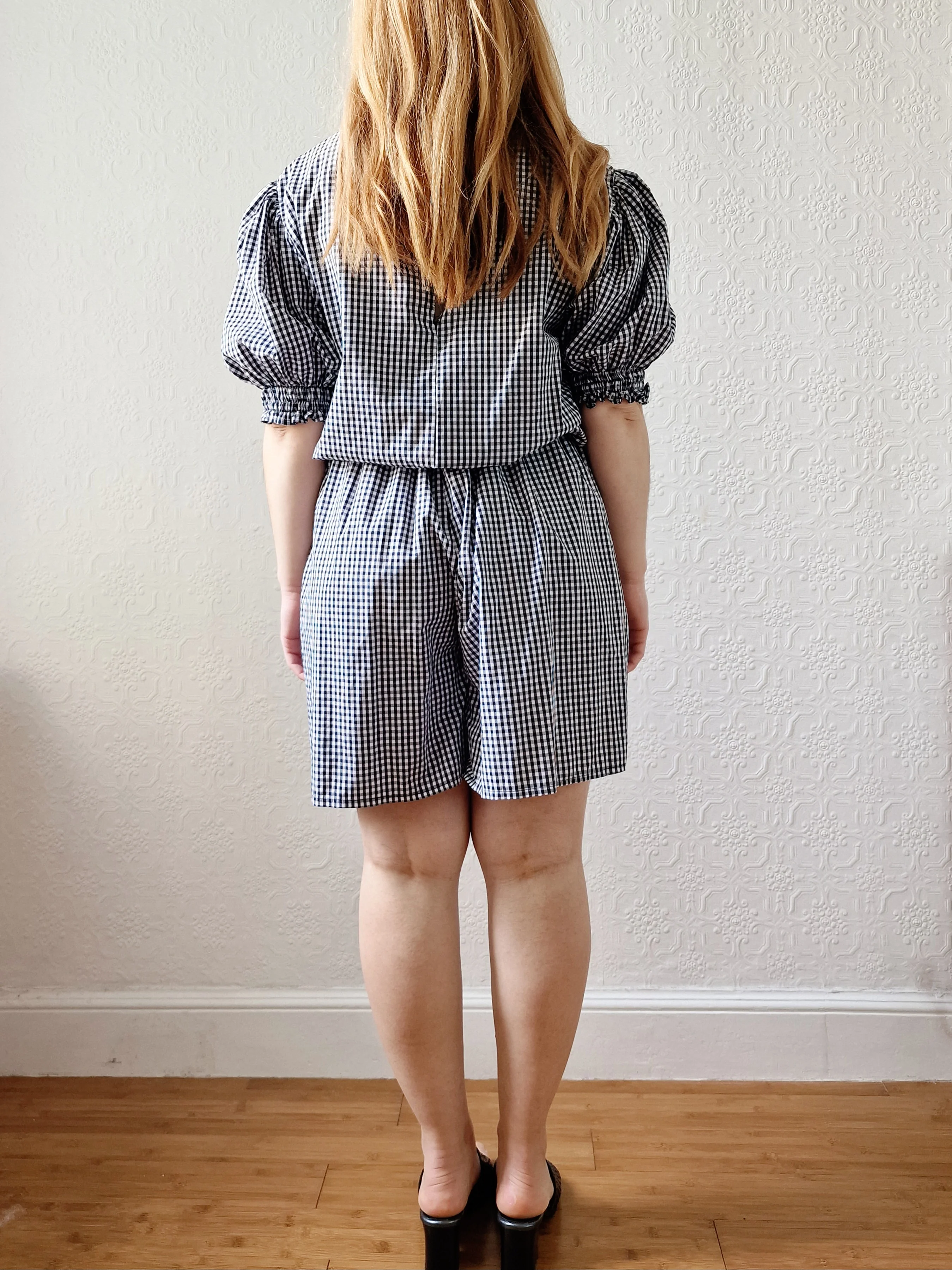 Vintage Black & White Gingham Playsuit with Puff Sleeves - M/L - Image 4