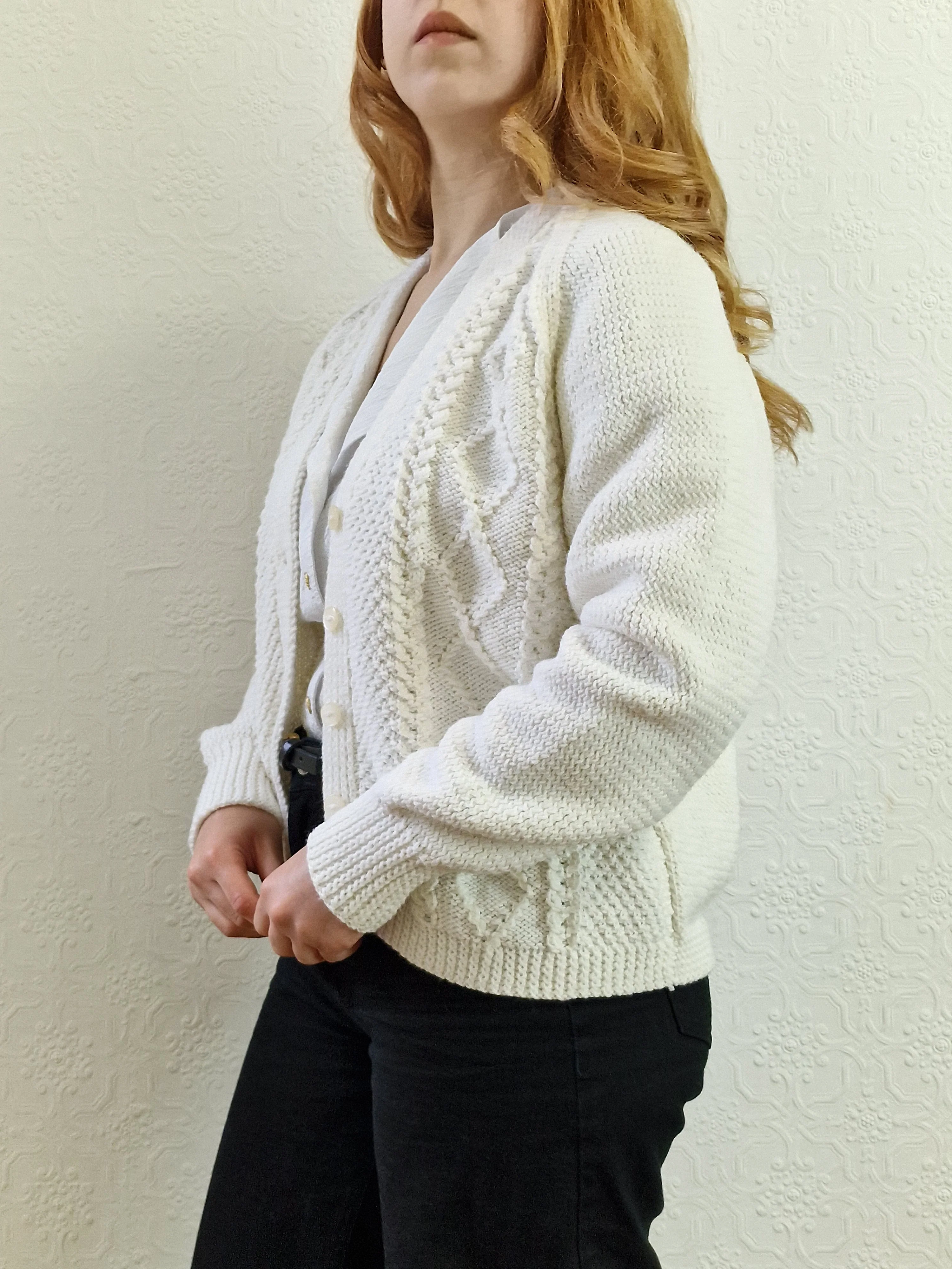 Vintage 80s Handknitted Cream V-Neck Cardigan - S/M - Image 4