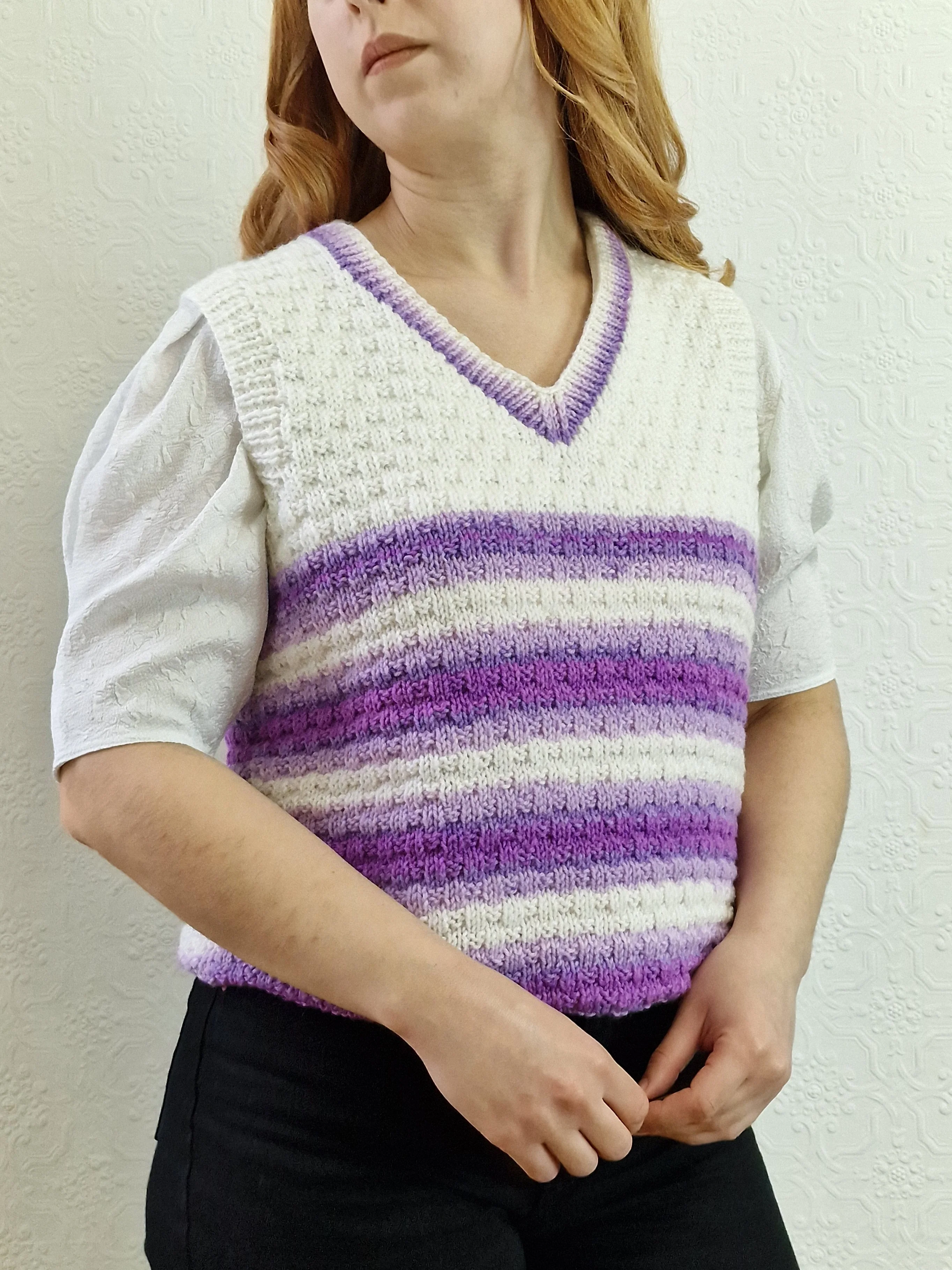 Vintage 80s Handknitted V-Neck White Vest with Purple Stripes - M/L - Image 9