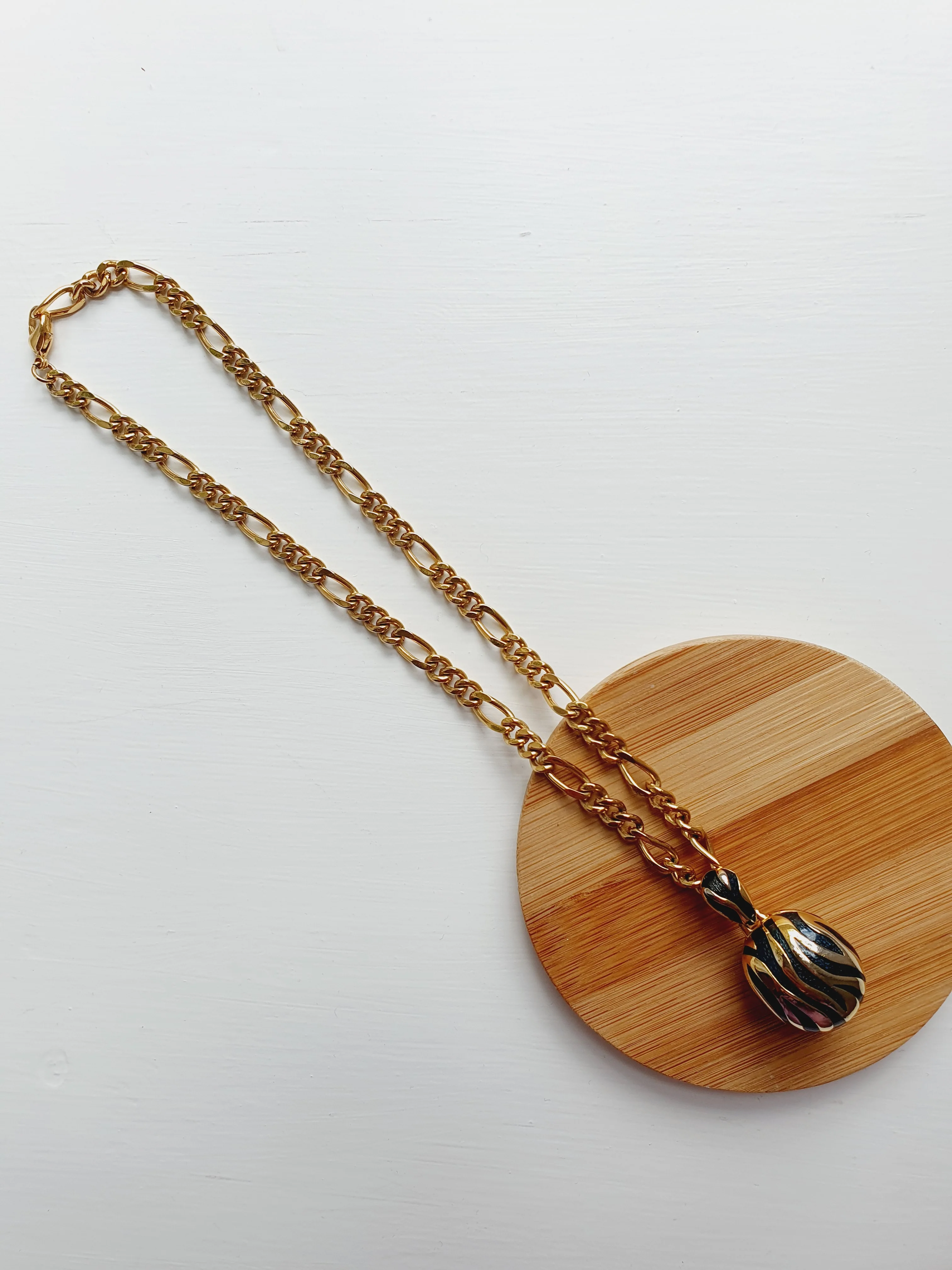 Flat Chain With Charm & Matching Bracelet - Image 7