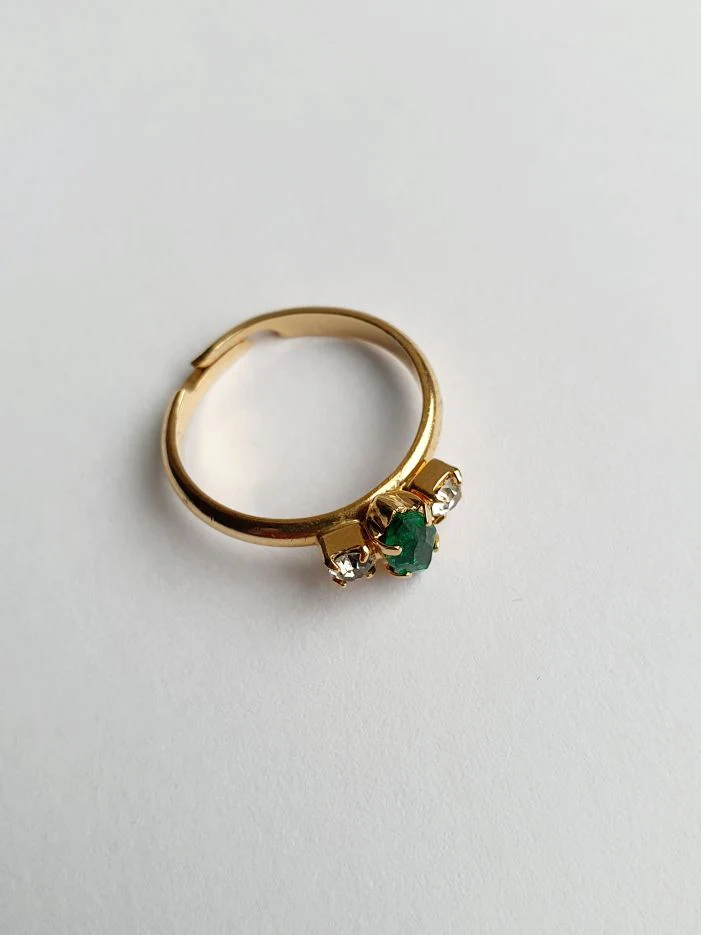 Green - Vintage Gold Plated Ring with Crystal - Image 5