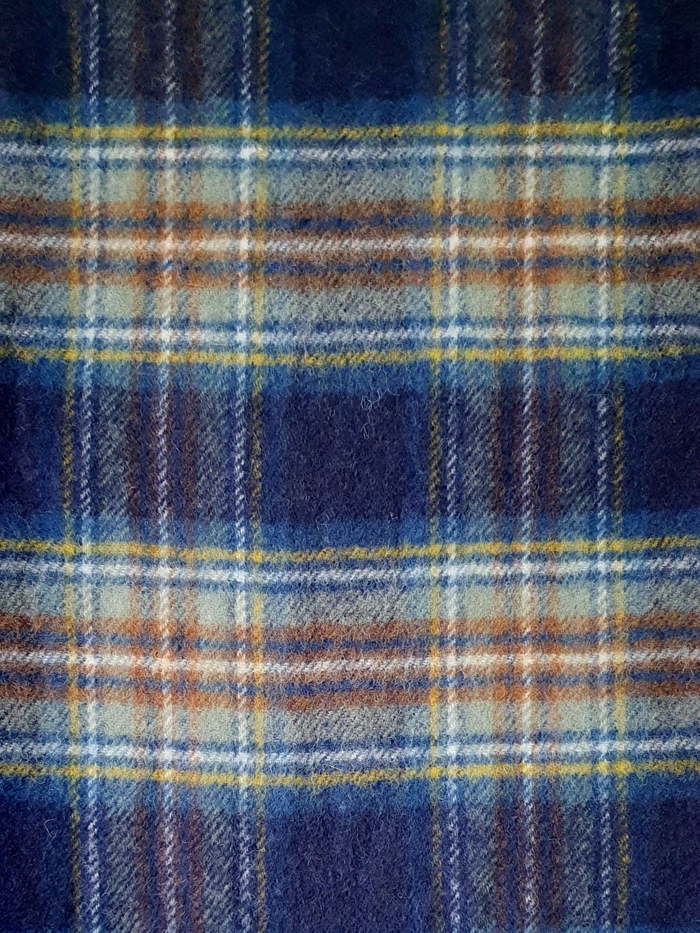 Johnstons of Elgin Lambswool Scarf - Image 5