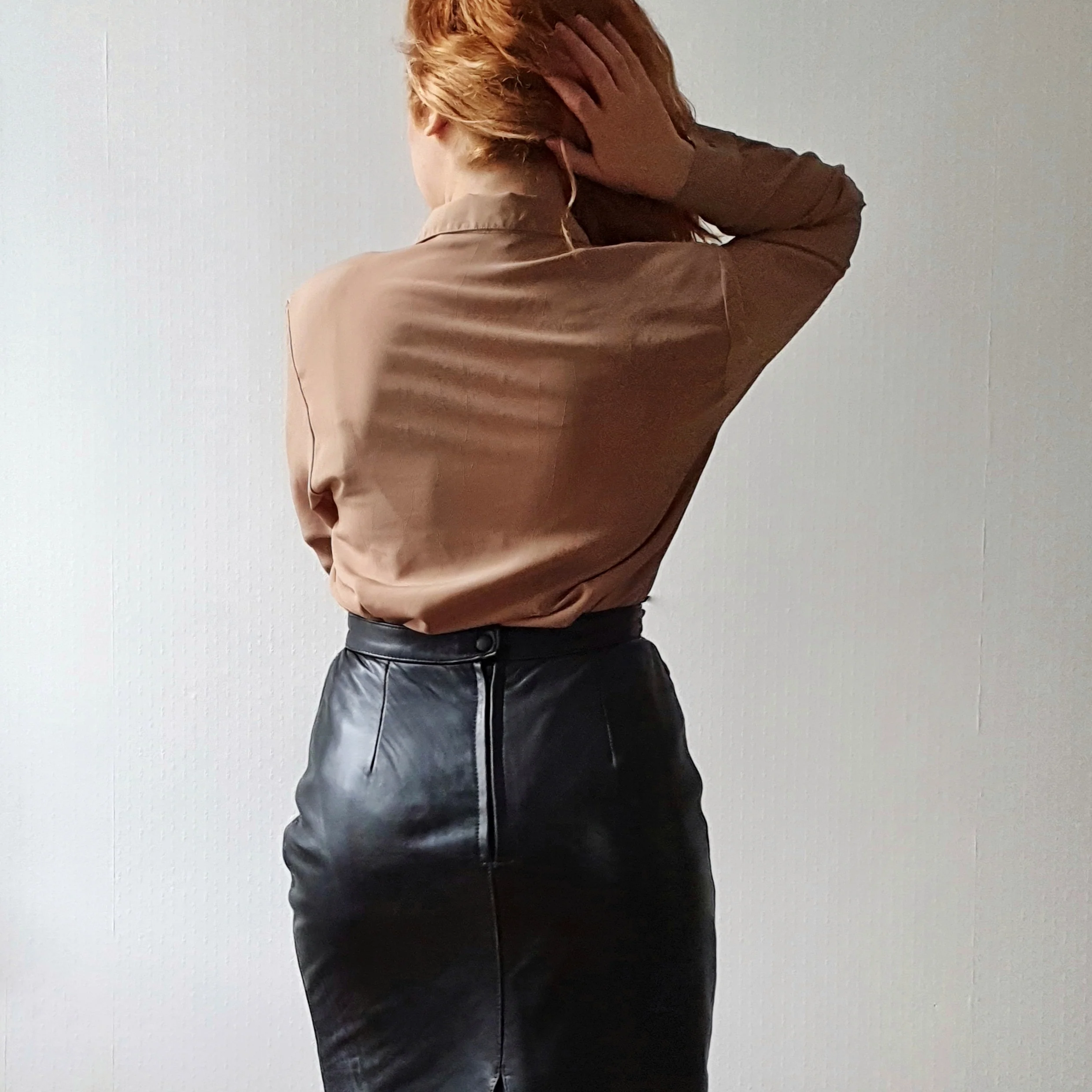 Leather Pencil Skirt - L - Image 4