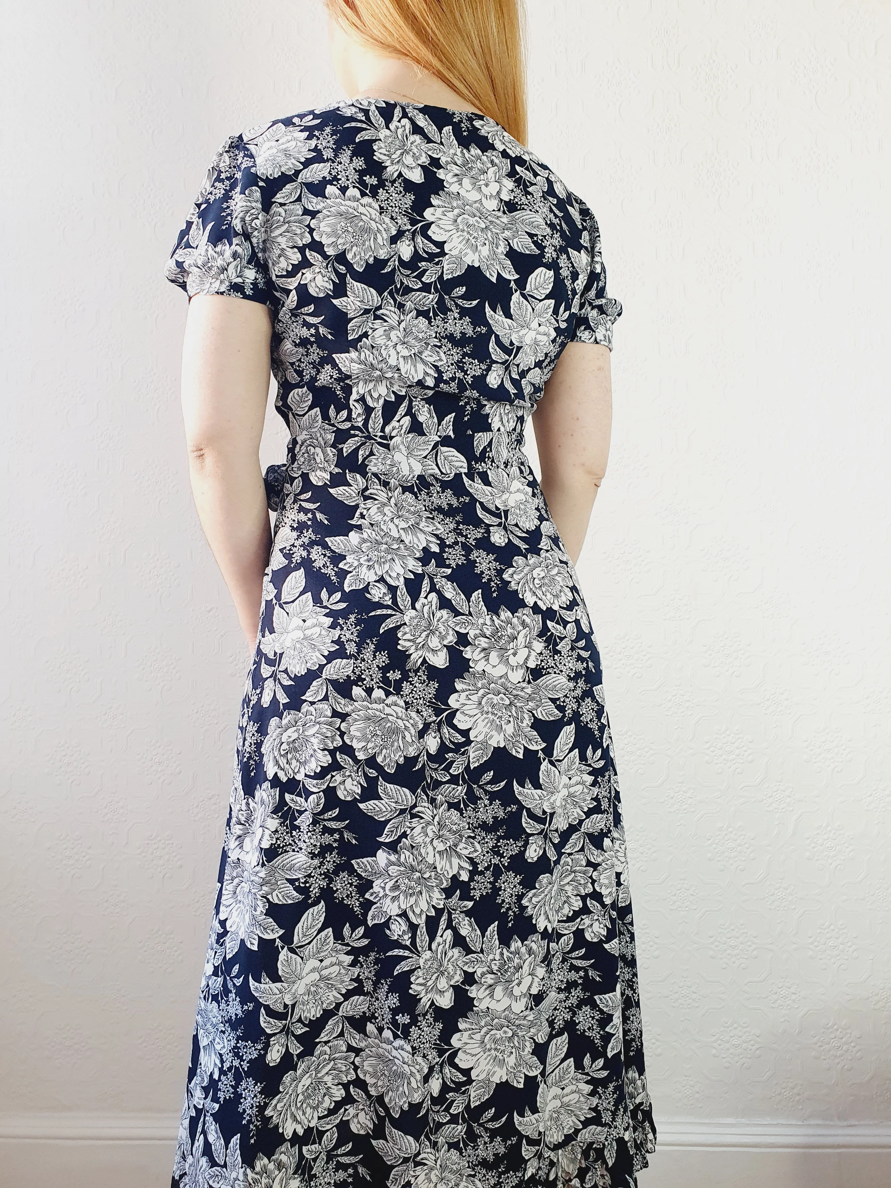 Navy & White Floral Wrap Dress - S - Image 3