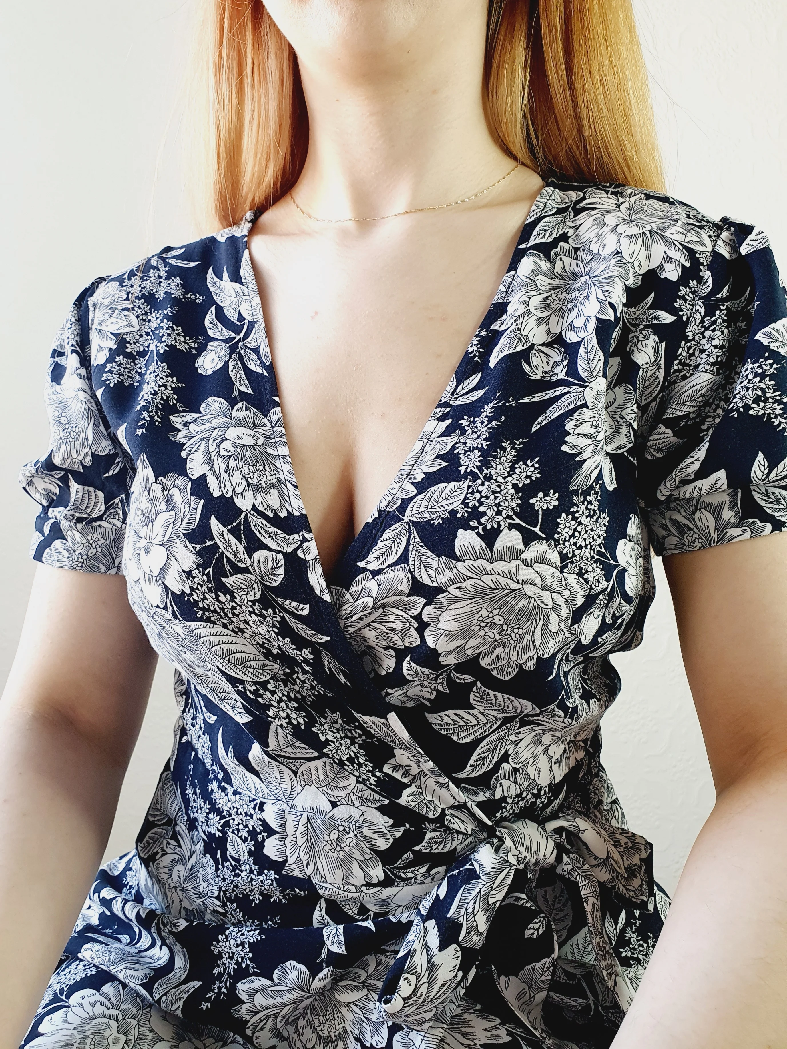 Navy & White Floral Wrap Dress - S - Image 4