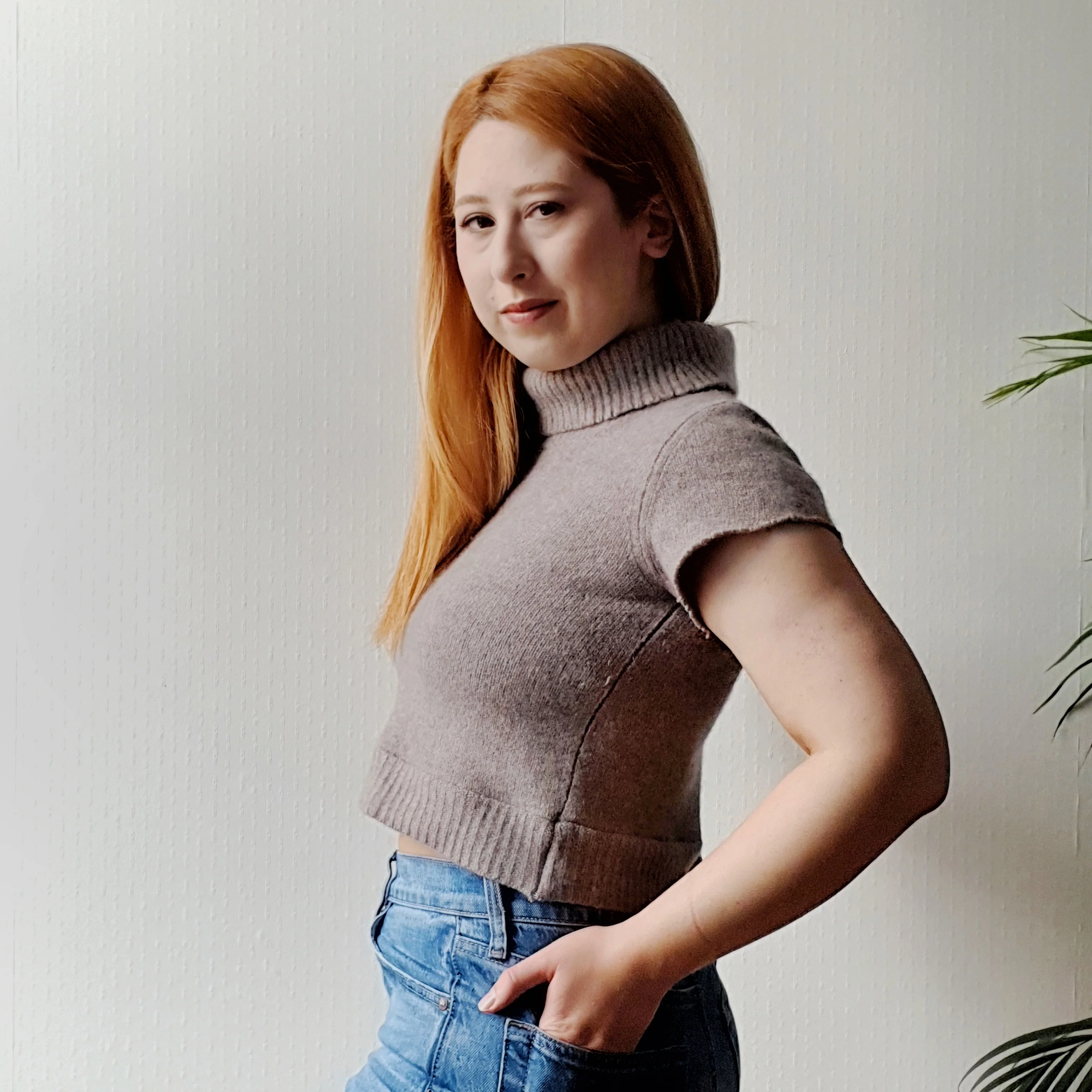 Reworked Taupe Cropped Turtneck - XS/S - Image 3