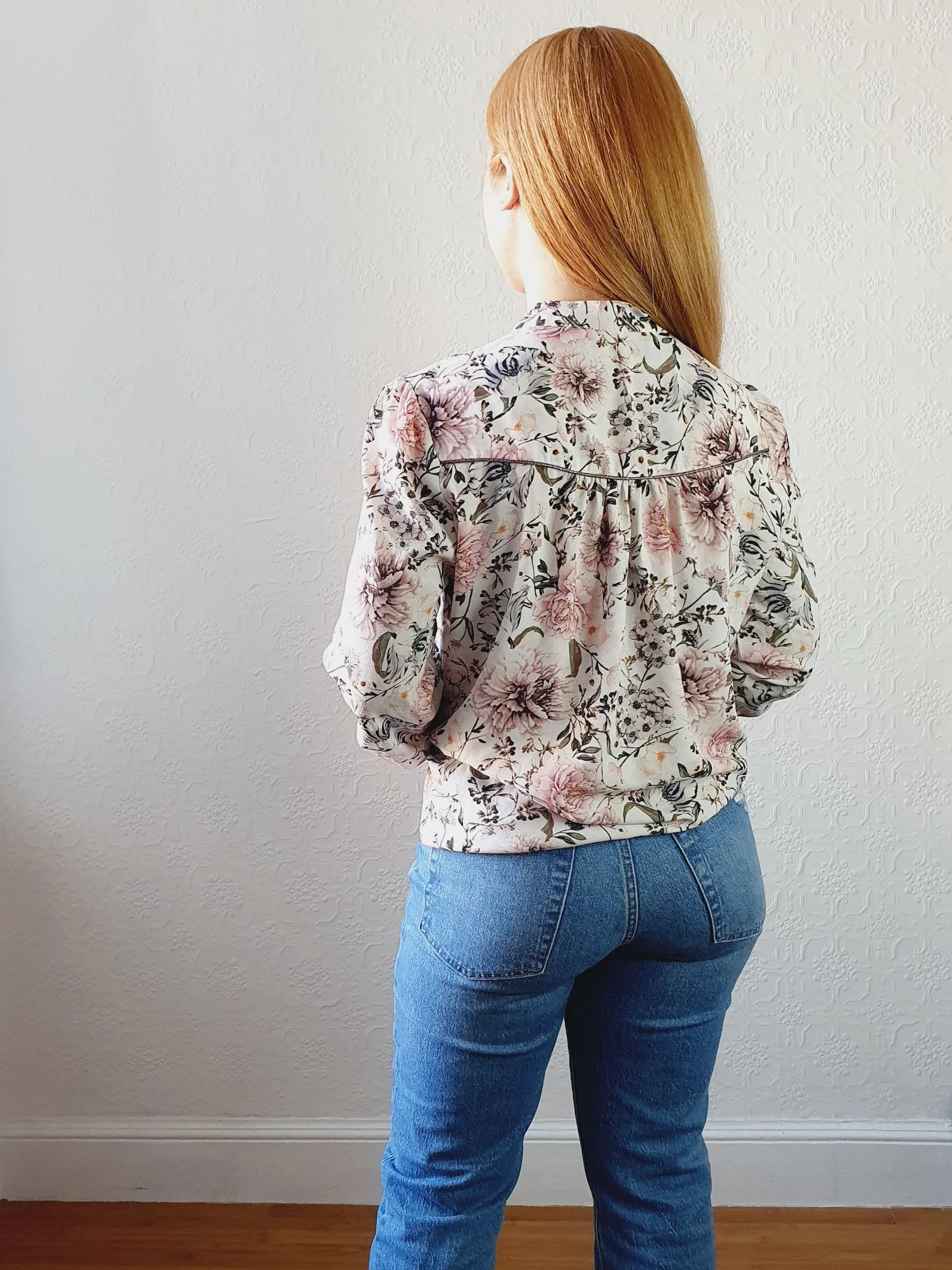 Romantic Floral Pussy Bow Blouse - M/L - Image 2