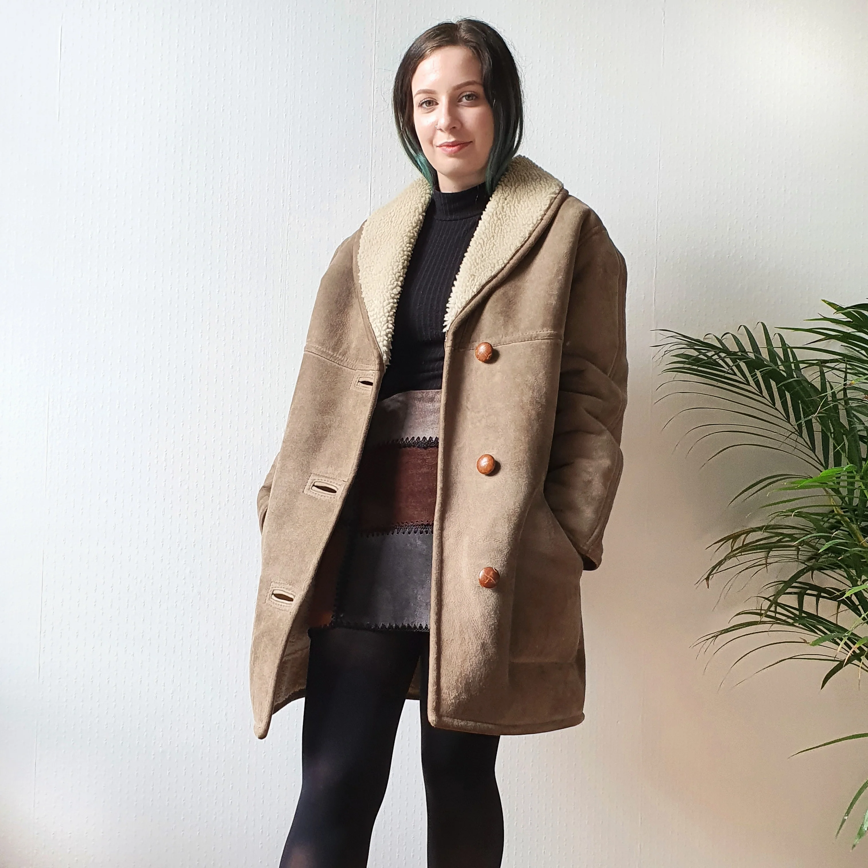 Sheepskin Jacket - L - Image 3