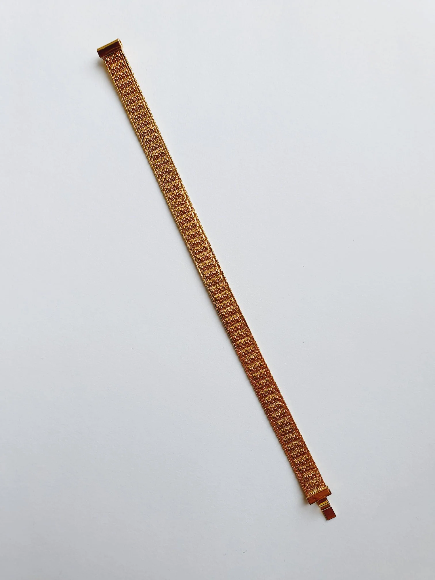 Thin Vintage Gold Plated Flat Mesh Bracelet - Image 6
