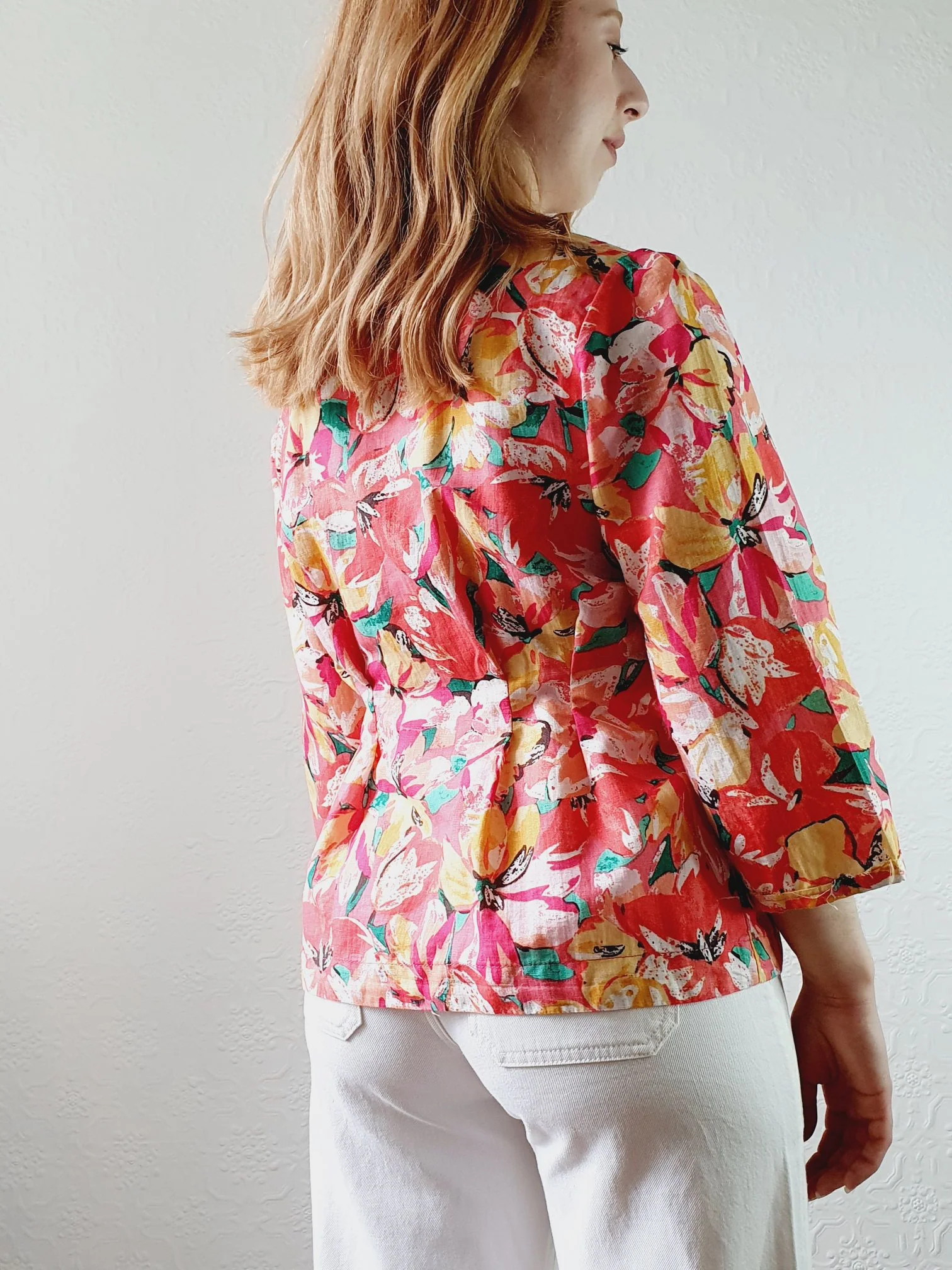 V-Neck Pink Floral Linen Blouse - S - Image 5