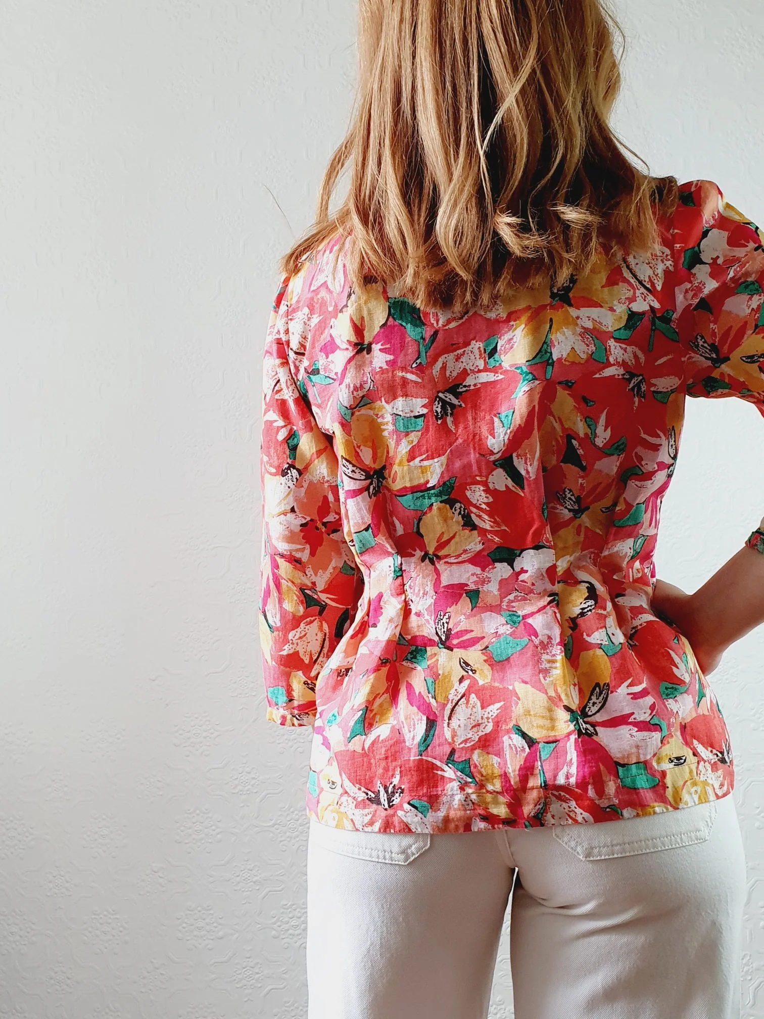 V-Neck Pink Floral Linen Blouse - S - Image 6