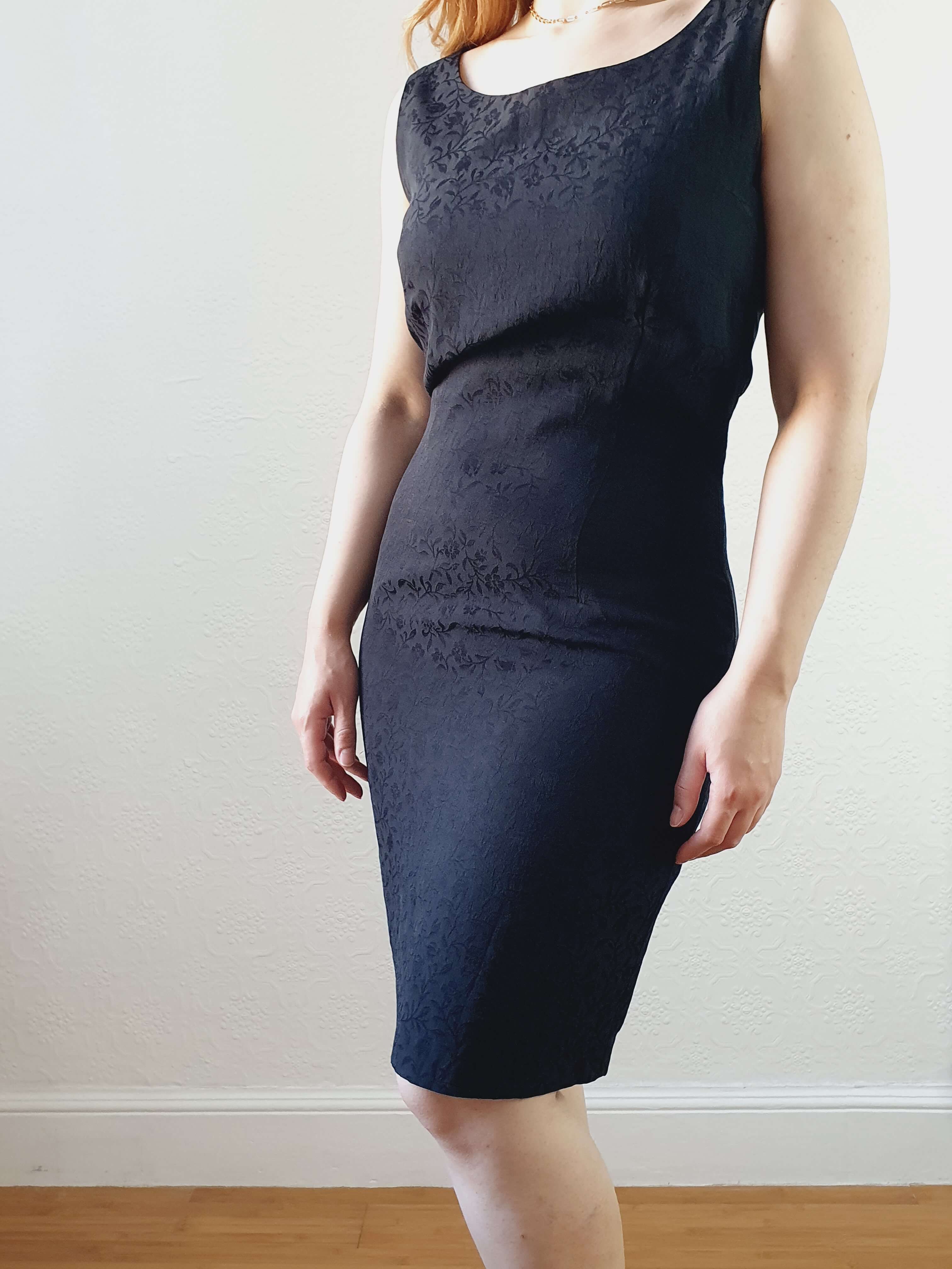Vintage 100% Silk Sleeveless Little Black Dress - XS/S - Image 4