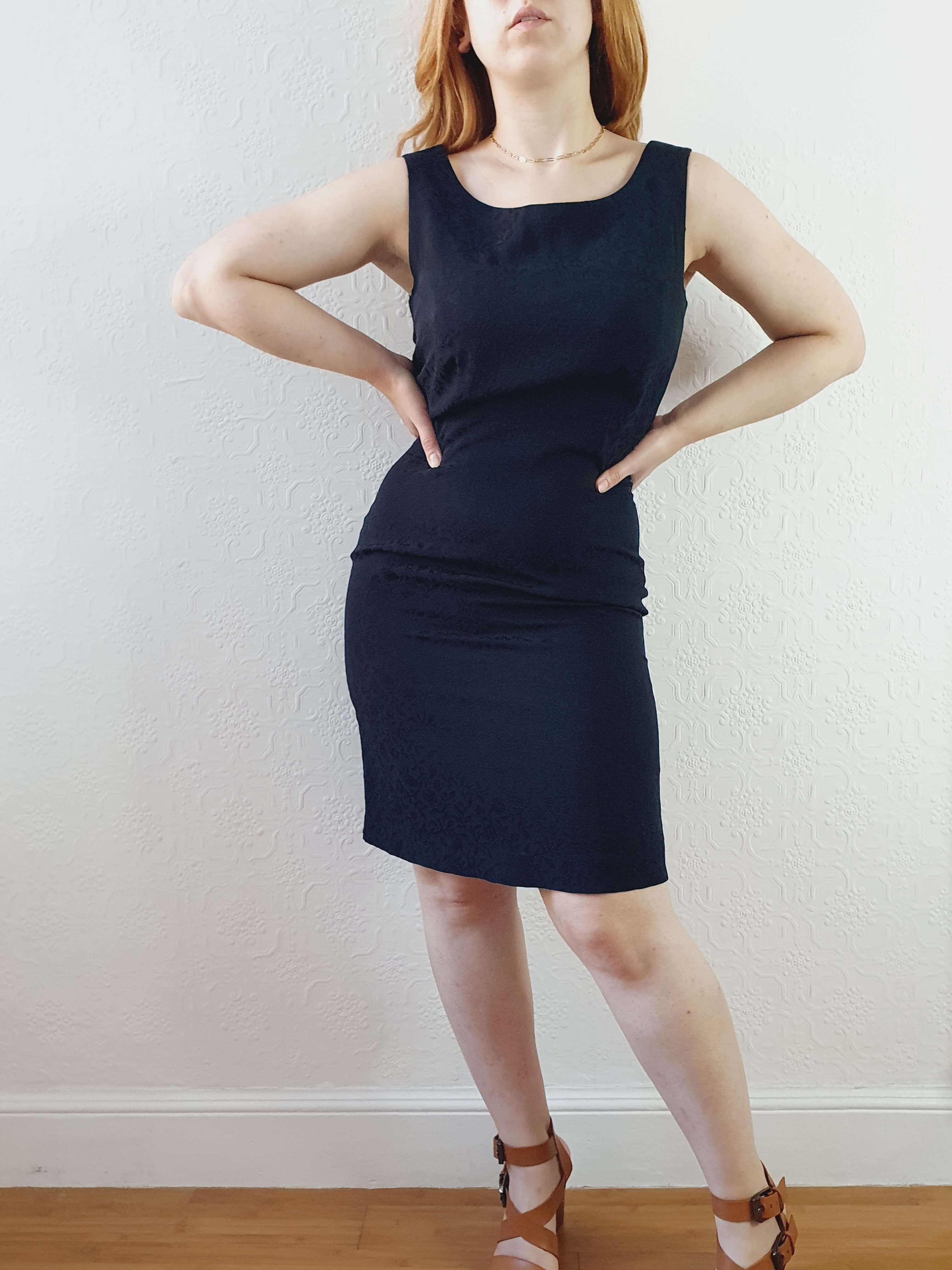 Vintage 100% Silk Sleeveless Little Black Dress - XS/S - Image 5