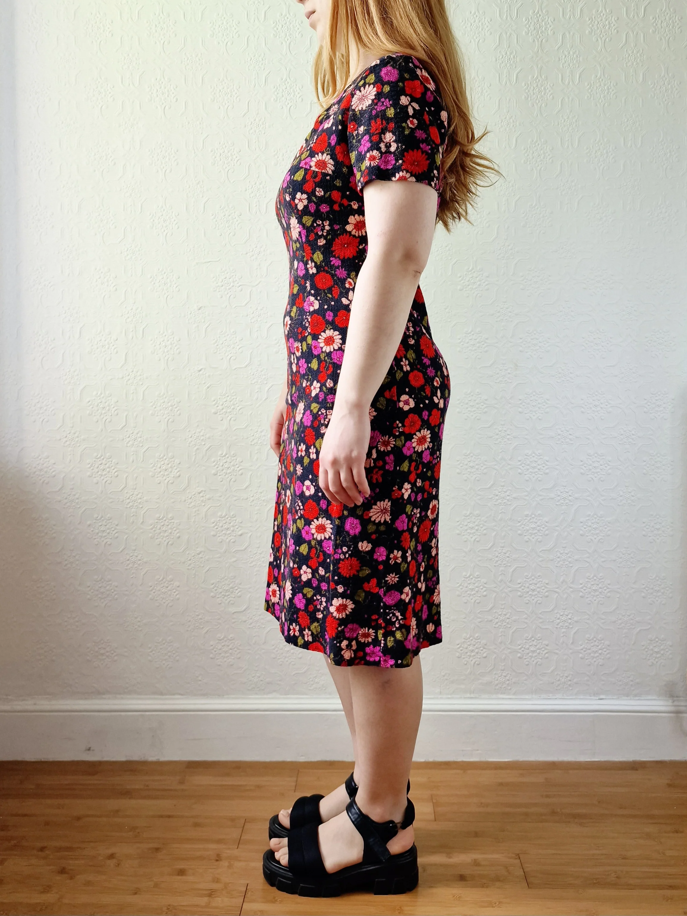 Vintage 70s Handmade Black Floral Short Sleeve Dress - S - Image 4