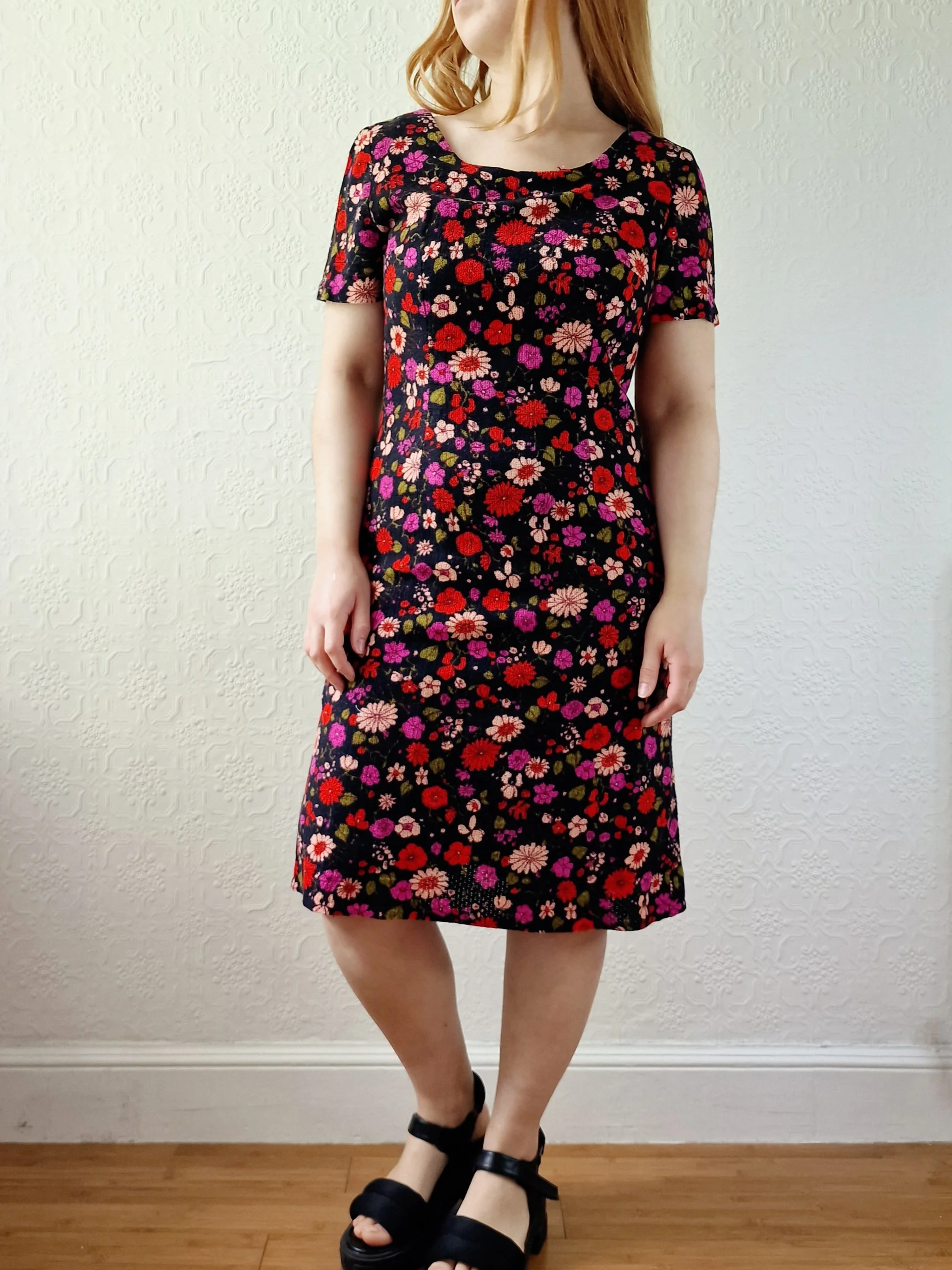 Vintage 70s Handmade Black Floral Short Sleeve Dress - S - Image 7