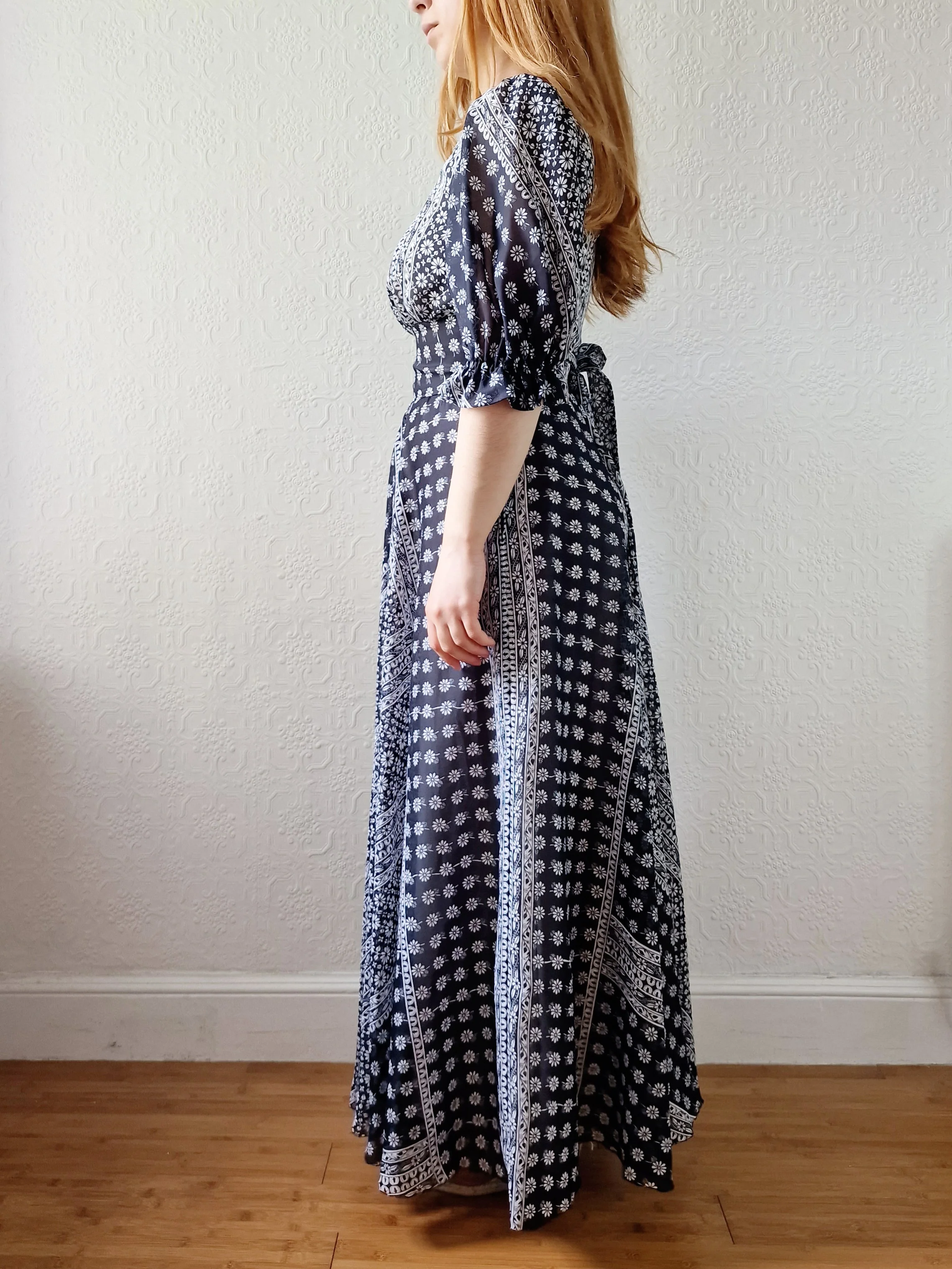 Vintage 70s Black & White Floral Prairie Style Maxi Dress with Puff Sleeves - S - Image 4