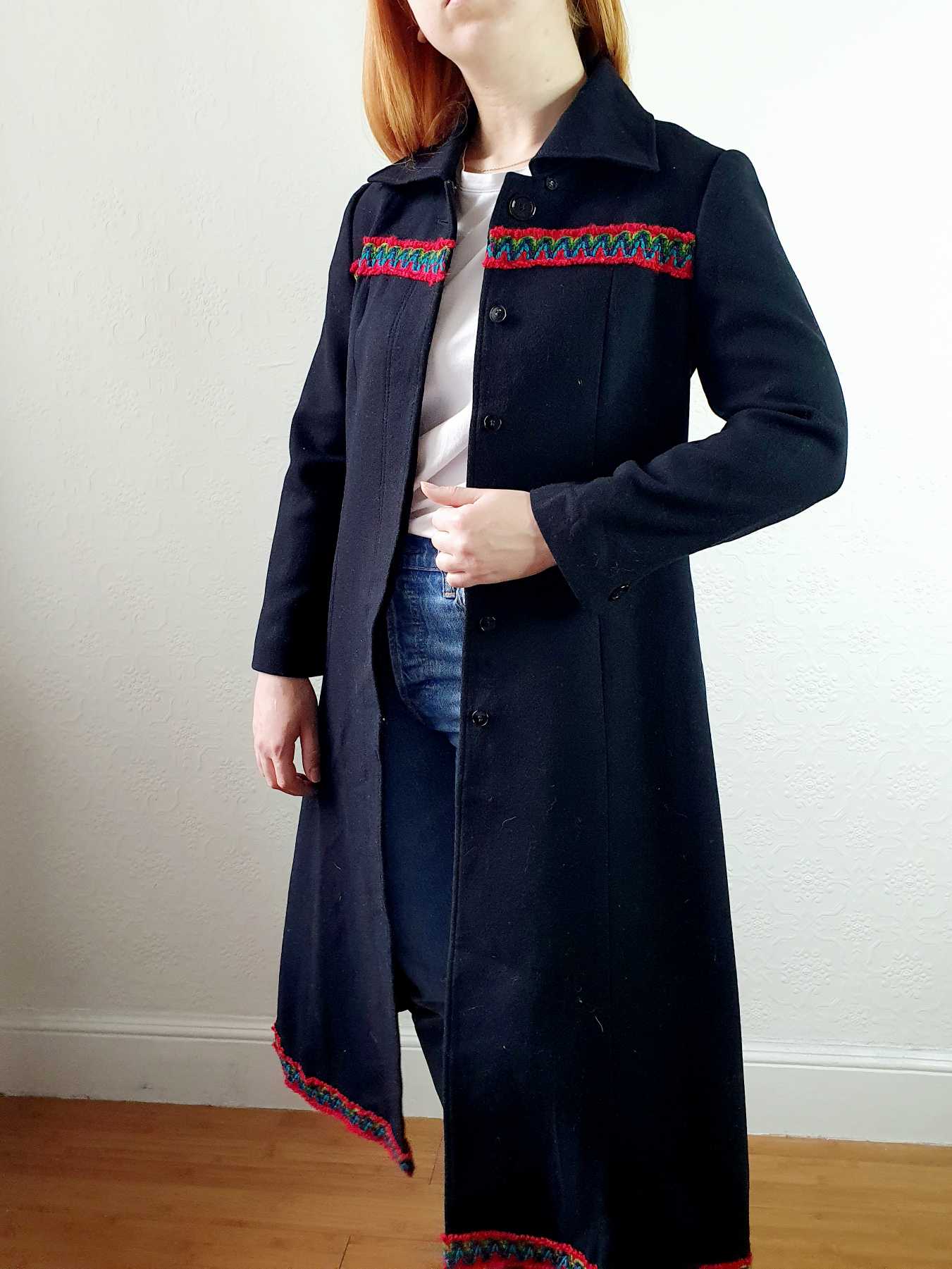 Vintage 70s Black Wool Coat with Embroidery Detail - XS - Image 12