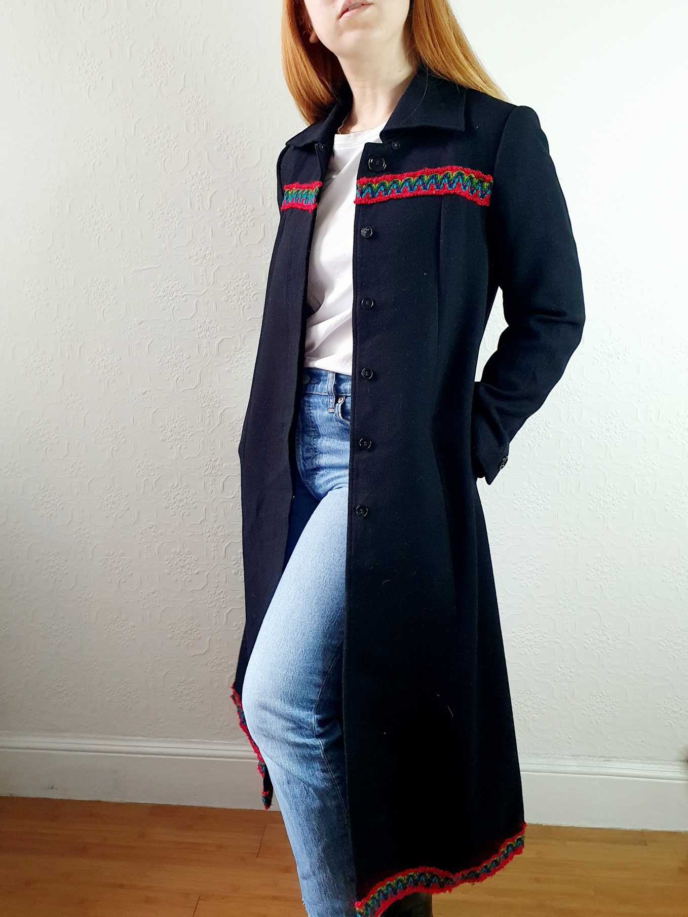 Vintage 70s Black Wool Coat with Embroidery Detail - XS - Image 5