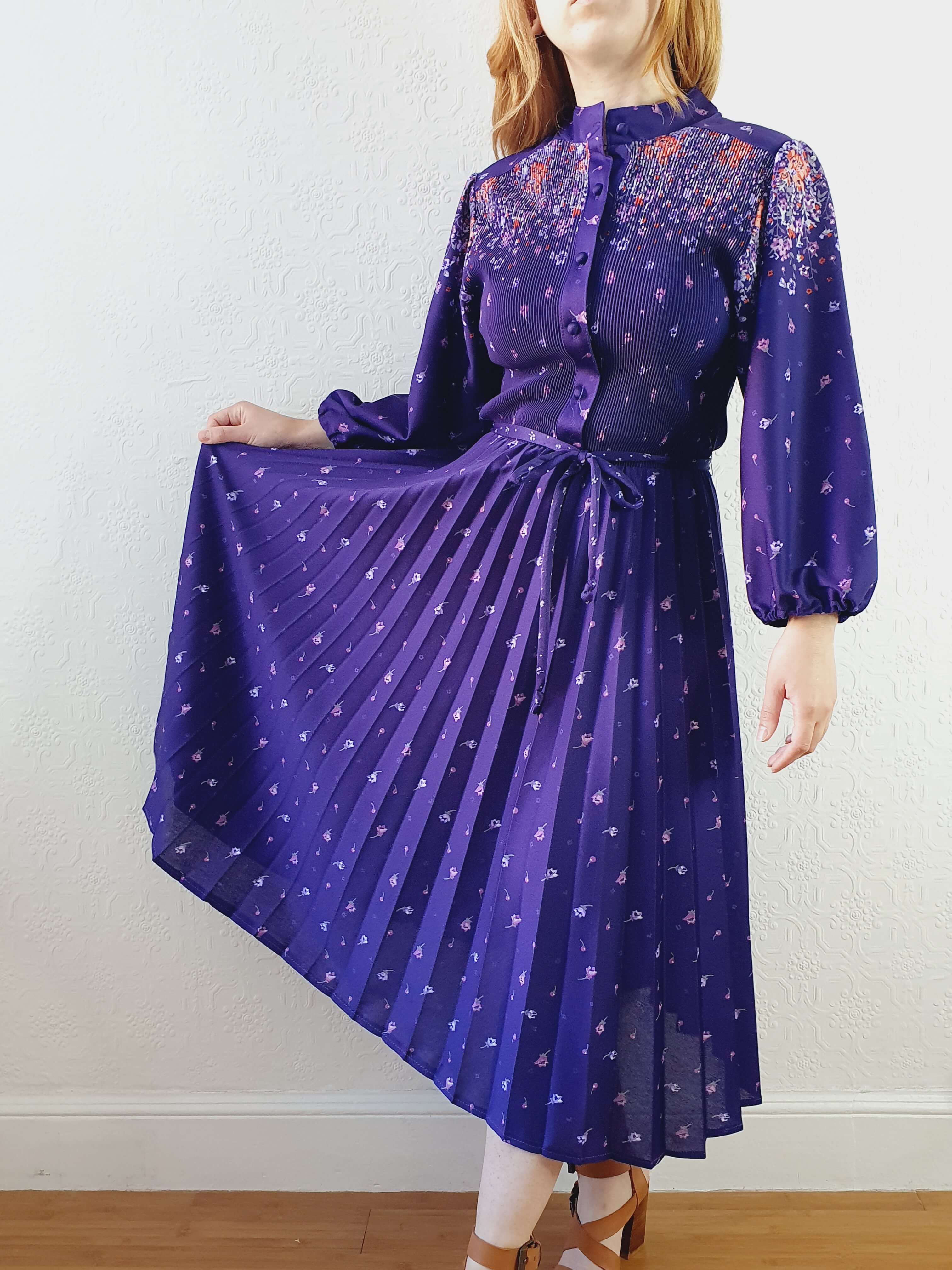 Vintage 70s Deep Purple Floral Dress with Pleated Skirt and Balloon Sleeves -S/M - Image 9