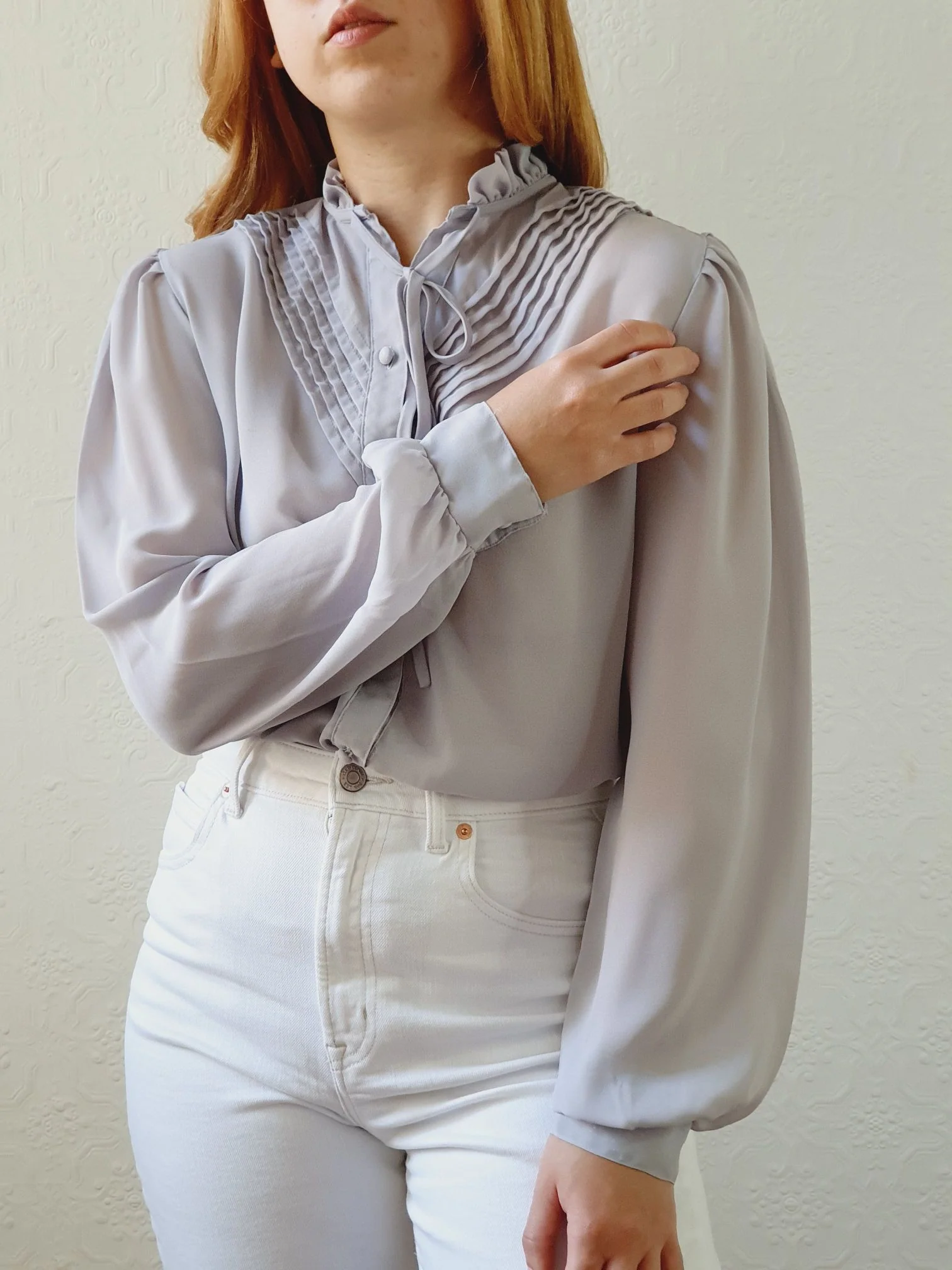 Vintage 70s Light Grey Blouse with Pie Crust Collar - XS/S - Image 2