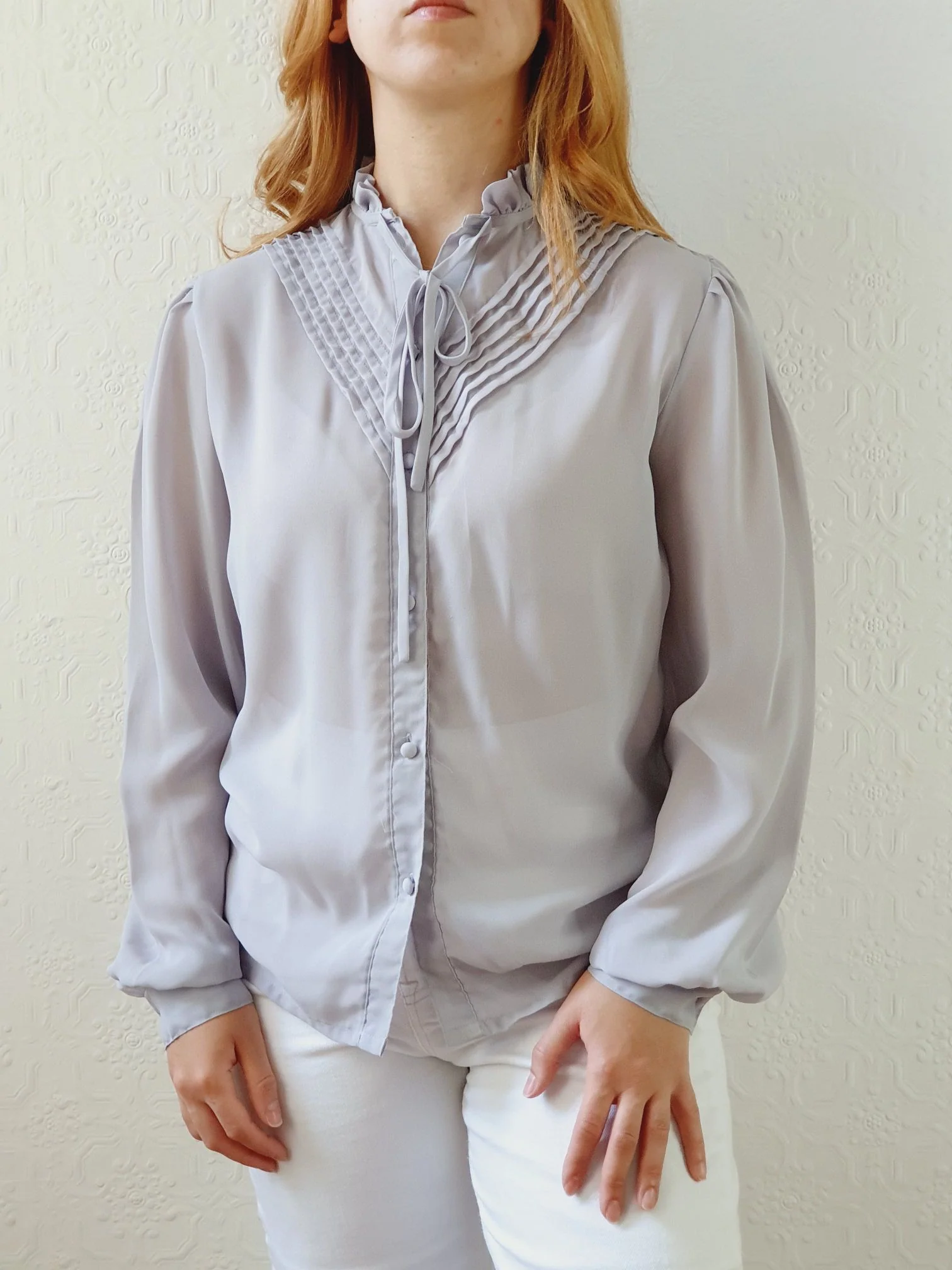 Vintage 70s Light Grey Blouse with Pie Crust Collar - XS/S - Image 8