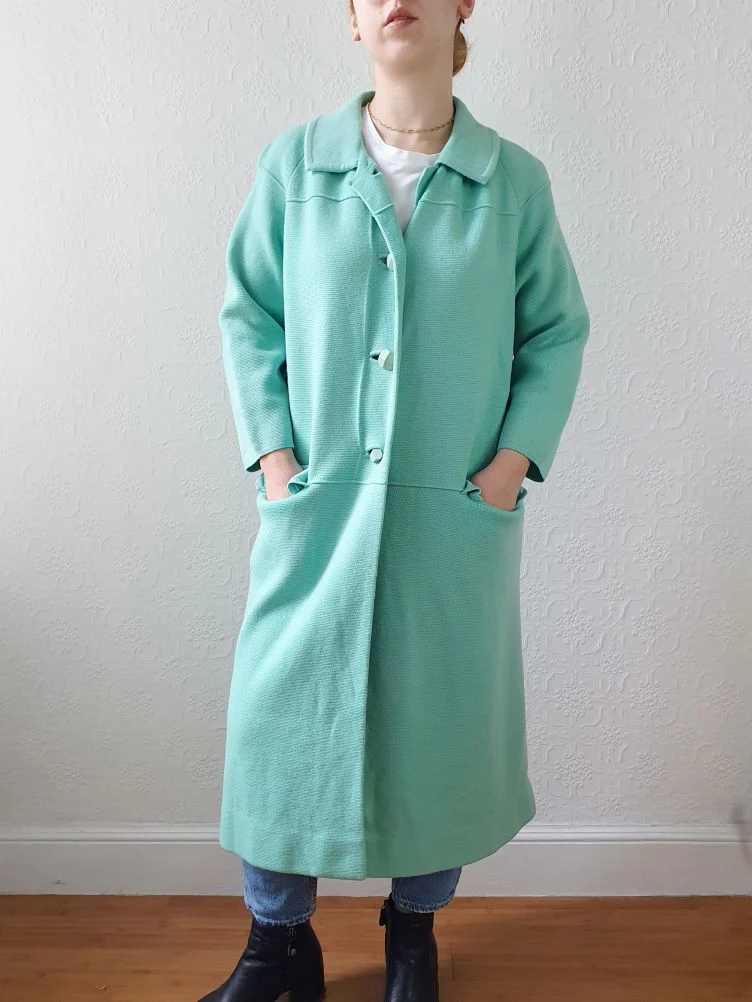 Vintage 70s Mint Green Knitted 100% Wool Coat with 7/8 Sleeves - S/M - Image 11