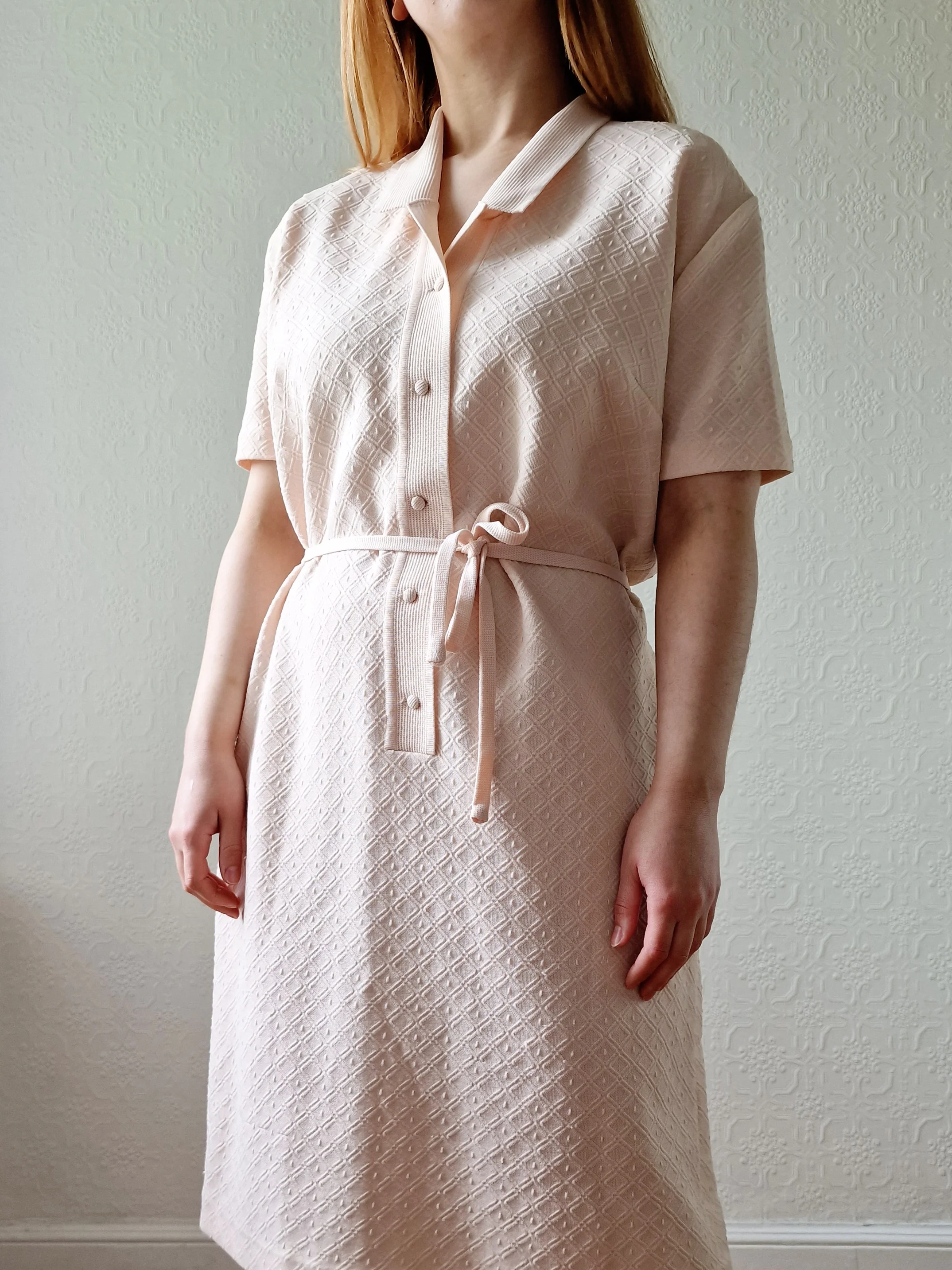 Vintage 70s Pale Cream Pink Knitted Dress with Short Sleeves - L - Image 2