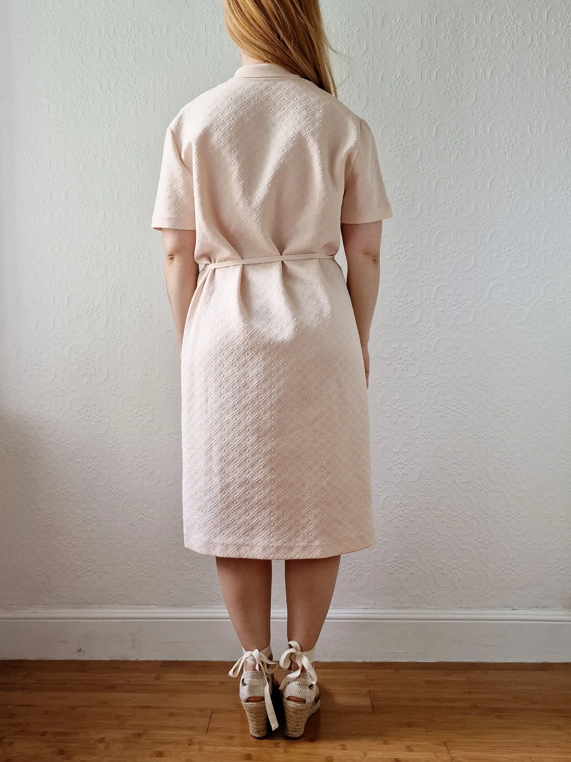 Vintage 70s Pale Cream Pink Knitted Dress with Short Sleeves - L - Image 5