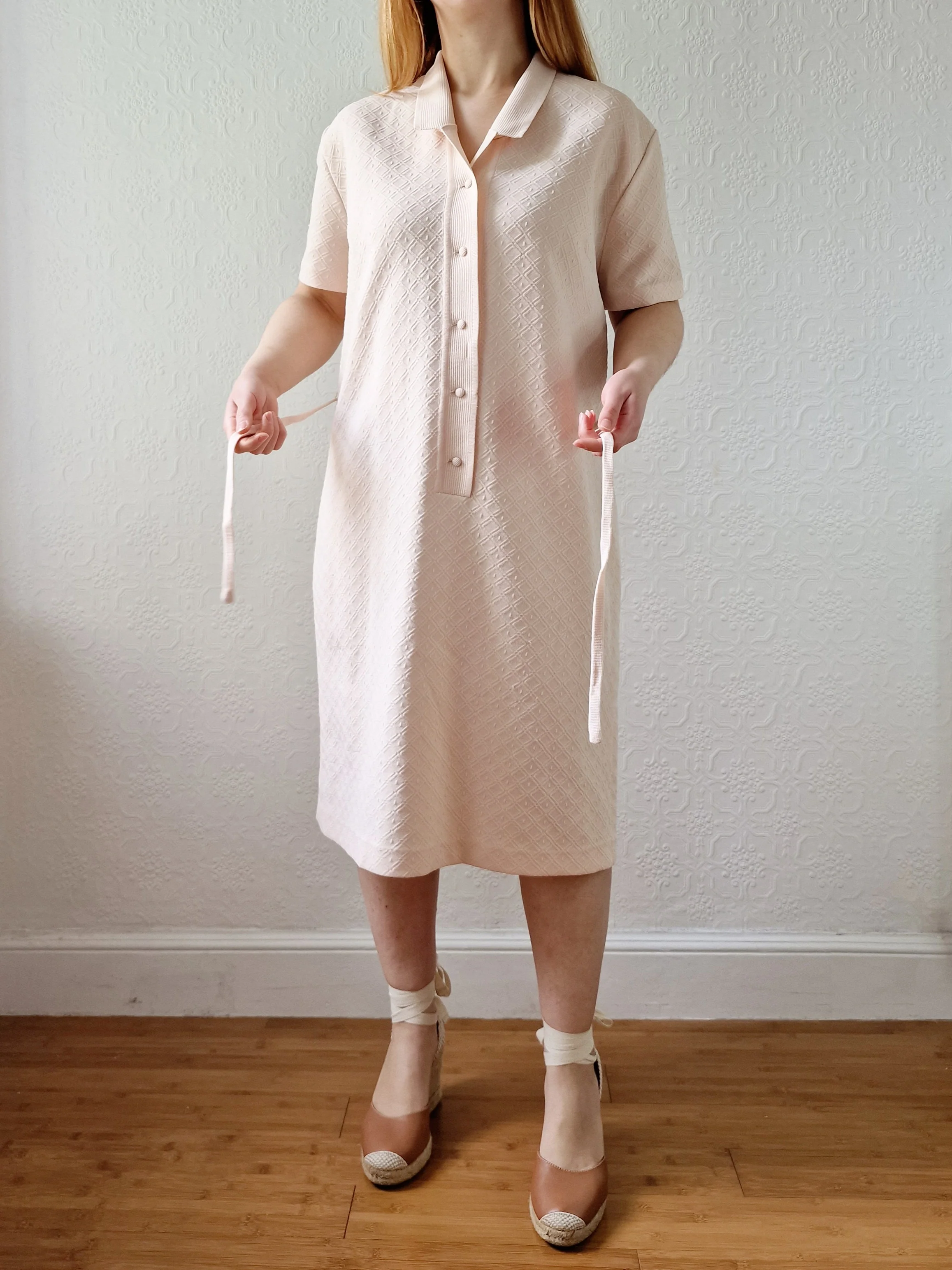 Vintage 70s Pale Cream Pink Knitted Dress with Short Sleeves - L - Image 8
