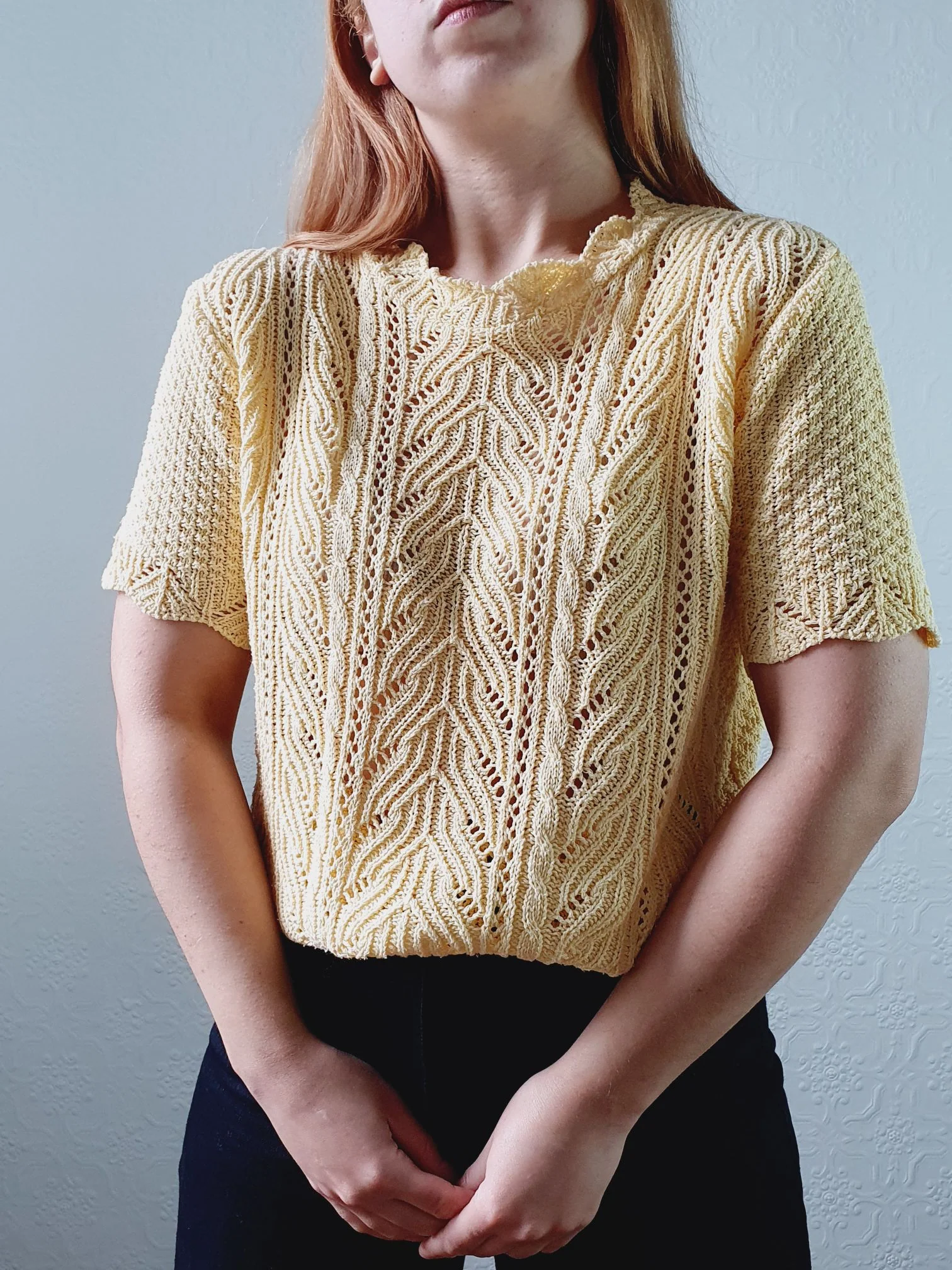 Vintage 70s Pale Yellow Scalloped Neck Short Sleeve Crochet Top - S - Image 4
