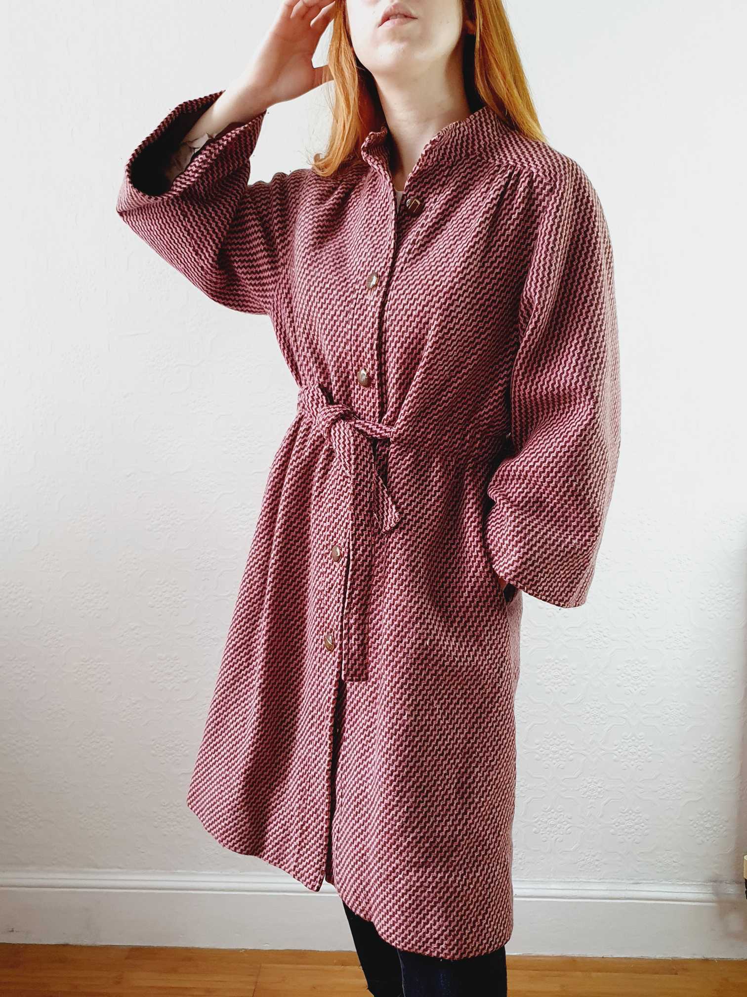 Vintage 70s Pink & Brown Chevron Wool Coat with Belt - M/L - Image 3