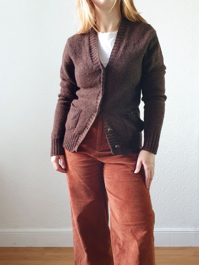 Vintage 70s Pure Wool Knitted Brown V-Neck Cardigan - XS - Image 10