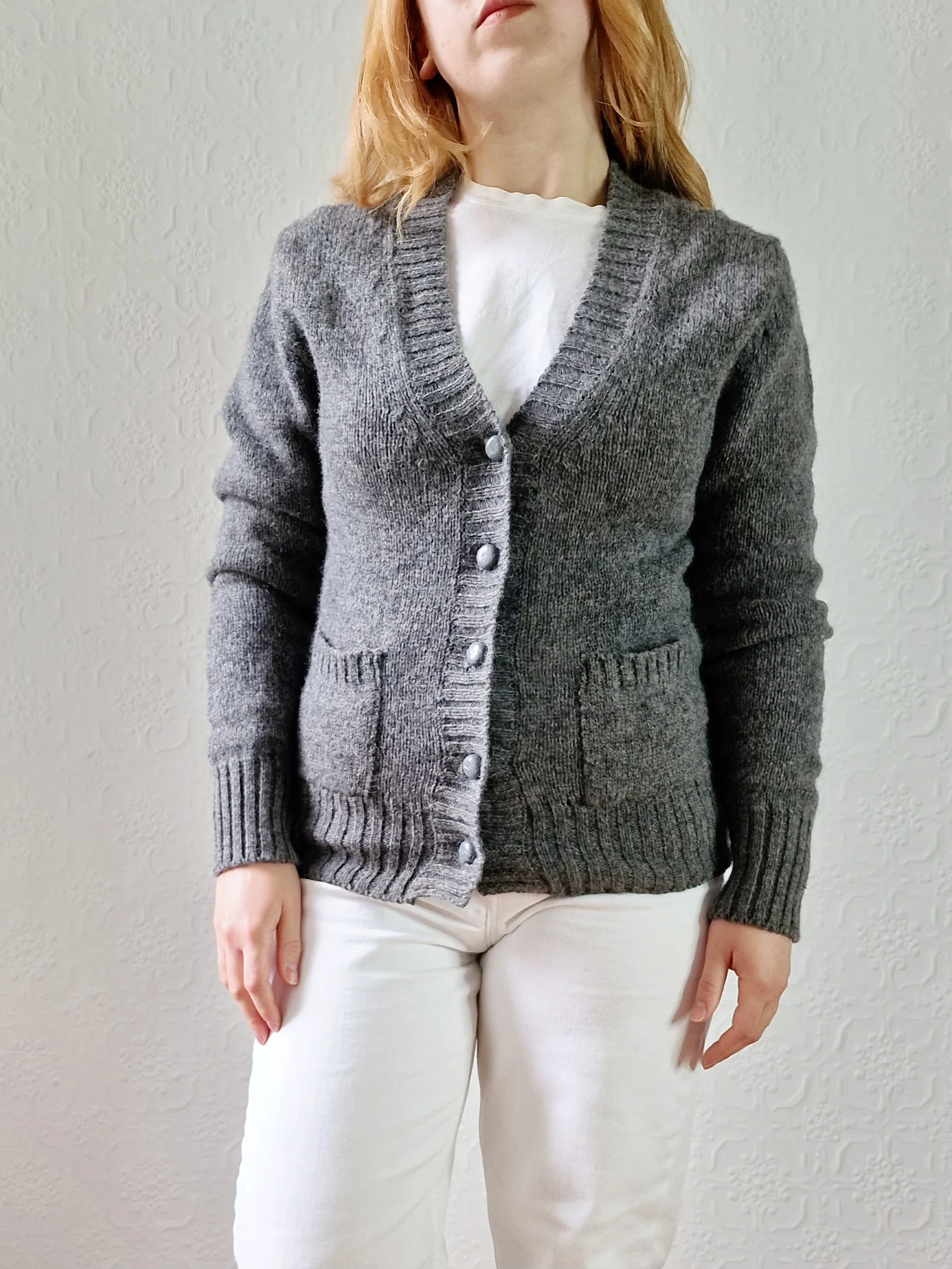 Vintage 70s Pure Wool Knitted Dark Grey V-Neck Cardigan - XS - Image 2