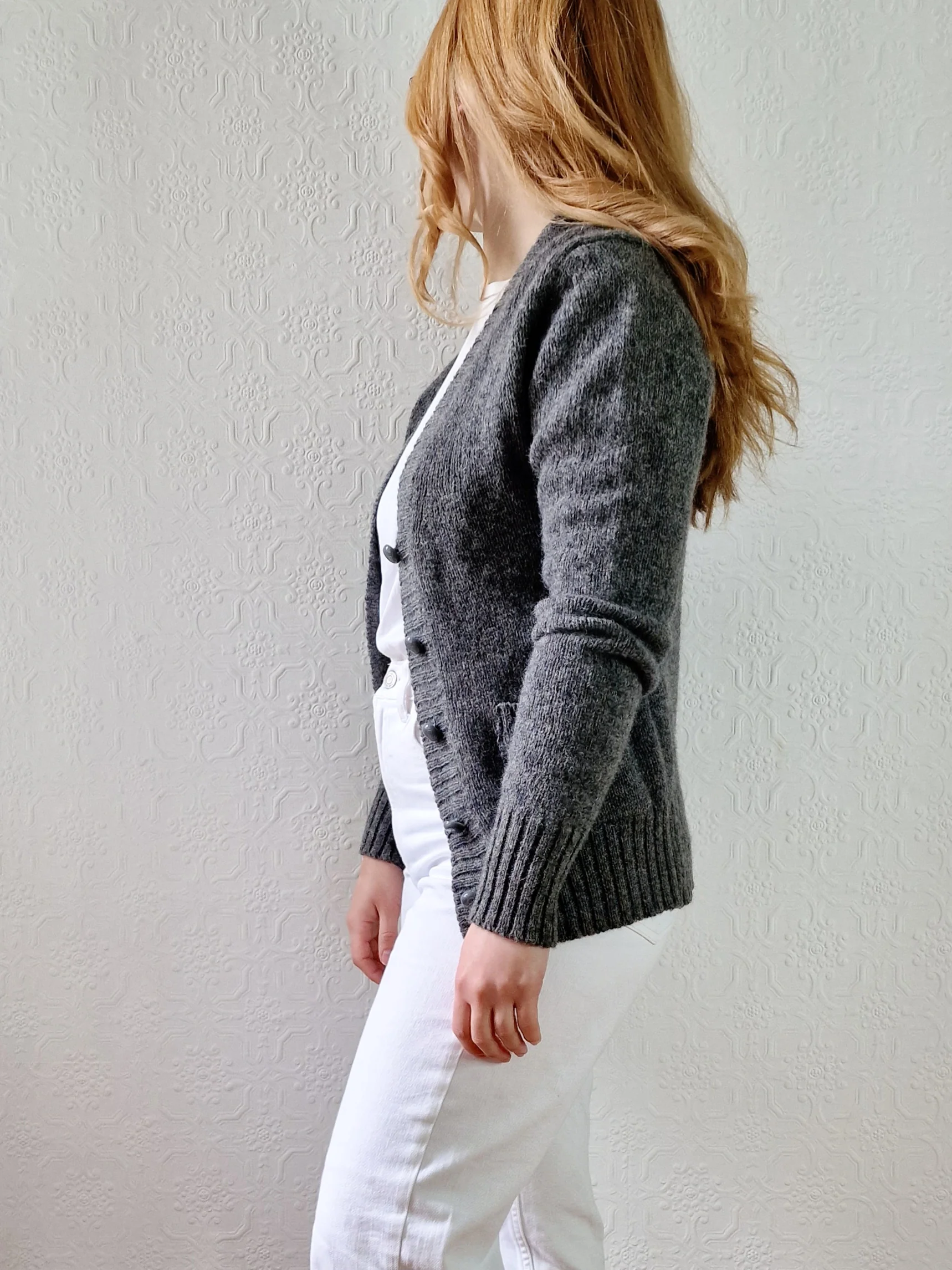 Vintage 70s Pure Wool Knitted Dark Grey V-Neck Cardigan - XS - Image 4