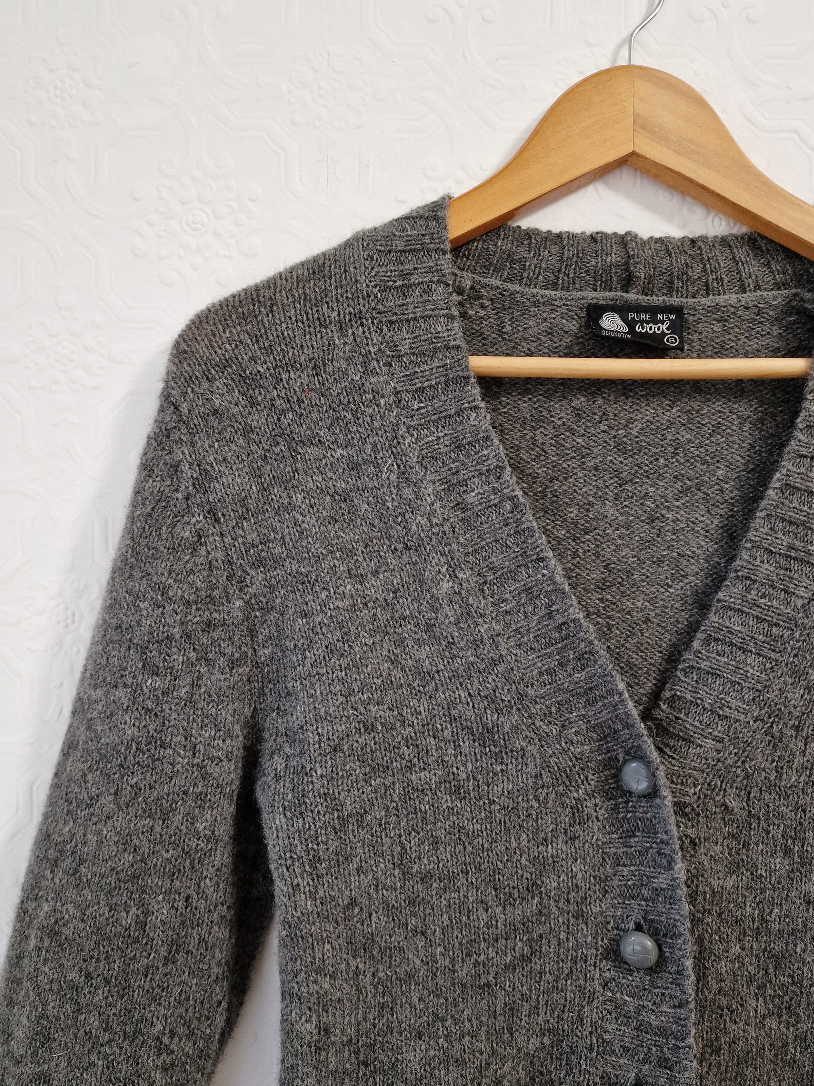Vintage 70s Pure Wool Knitted Dark Grey V-Neck Cardigan - XS - Image 7