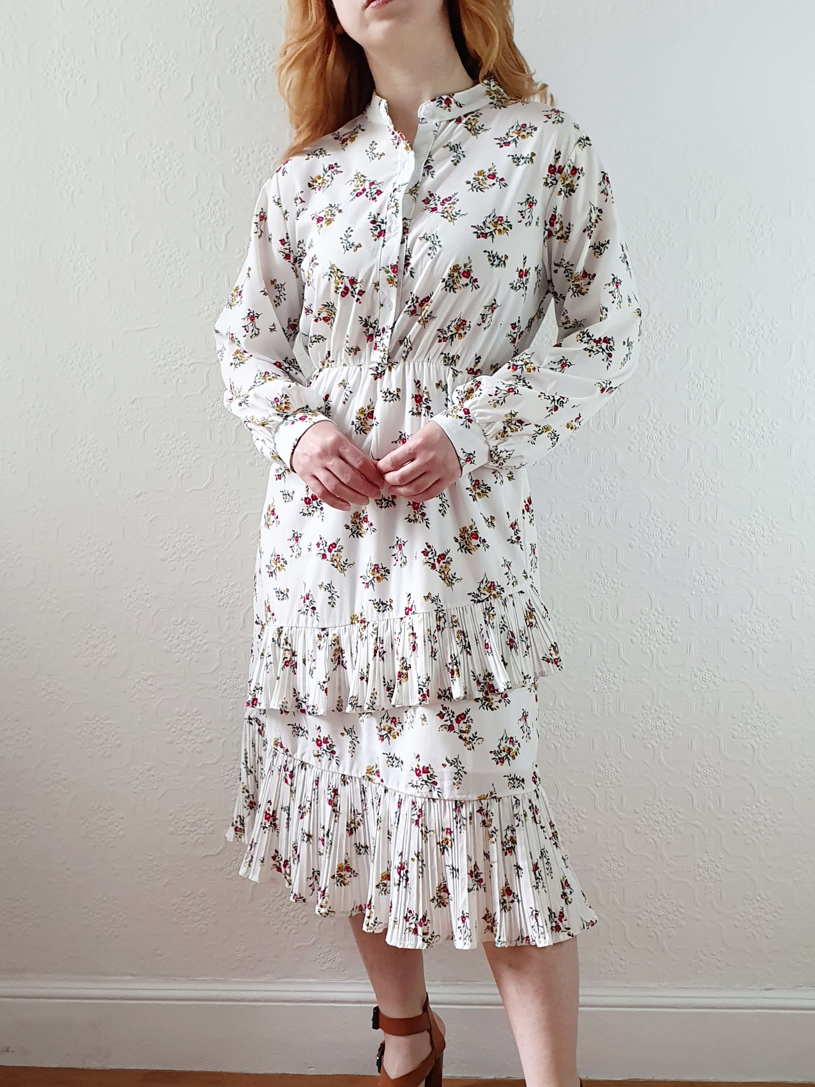 Vintage 70s White Floral Dress with Tiered Skirt - S