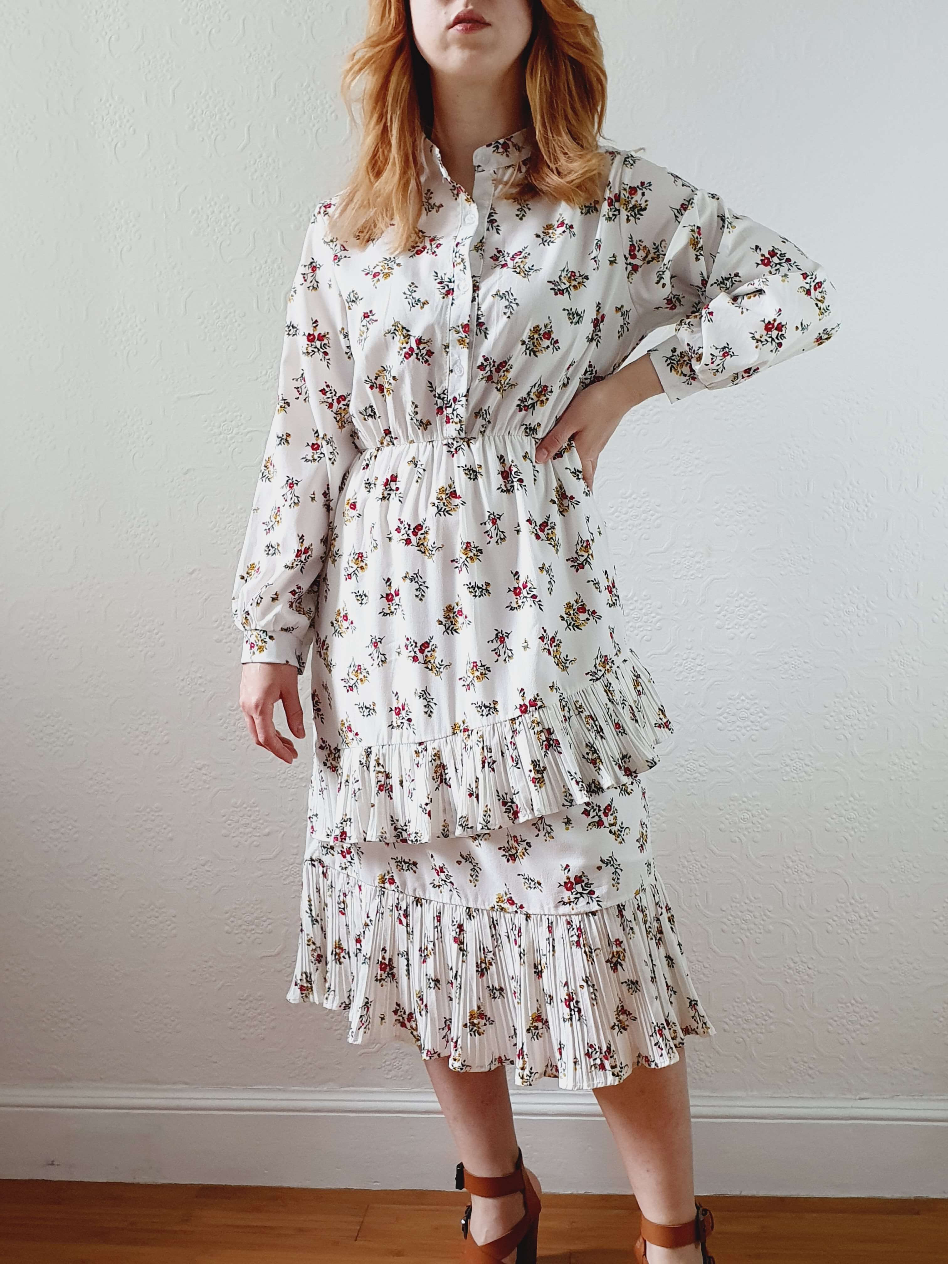 Vintage 70s White Floral Dress with Tiered Skirt - S - Image 12