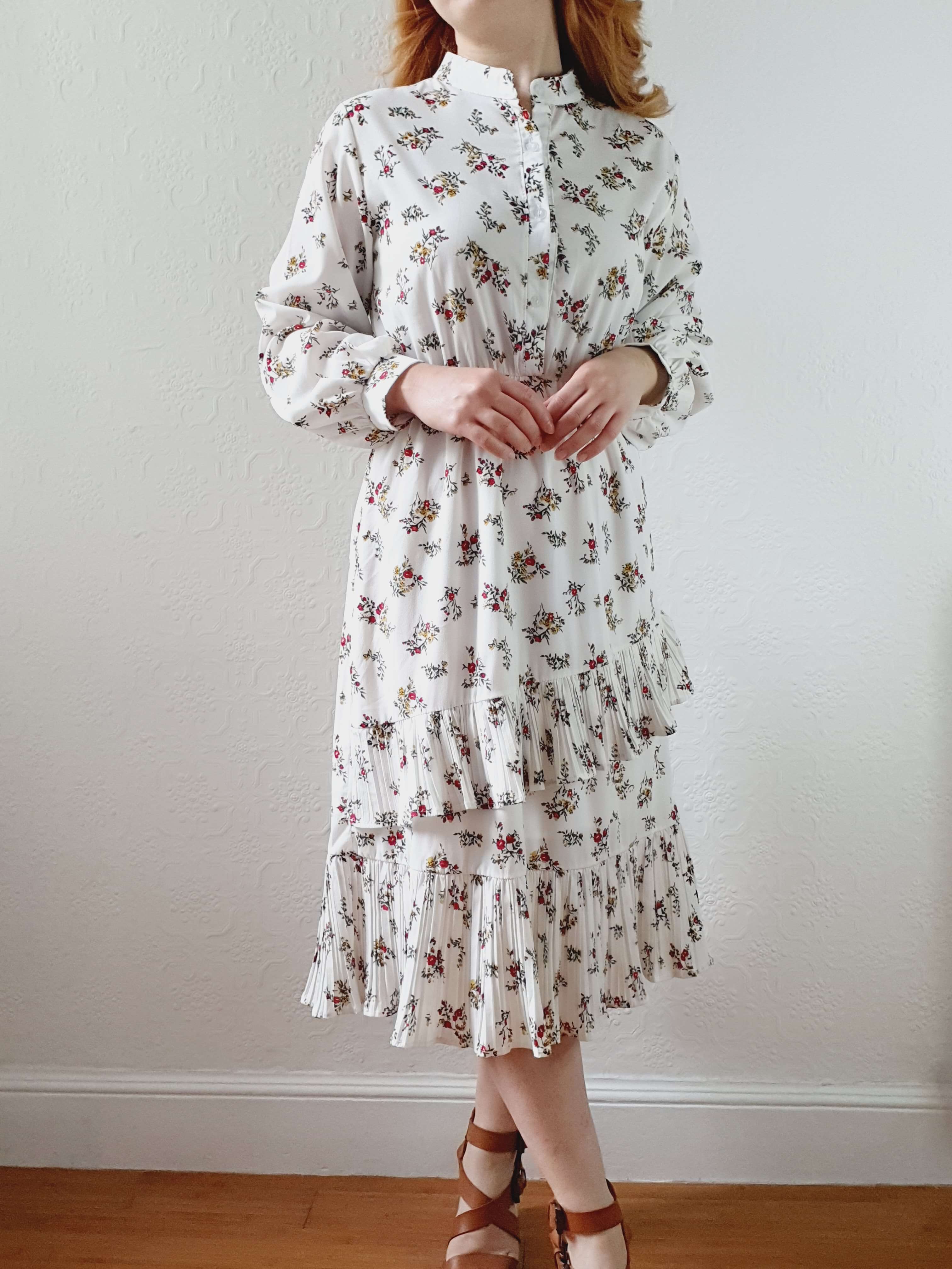 Vintage 70s White Floral Dress with Tiered Skirt - S - Image 3