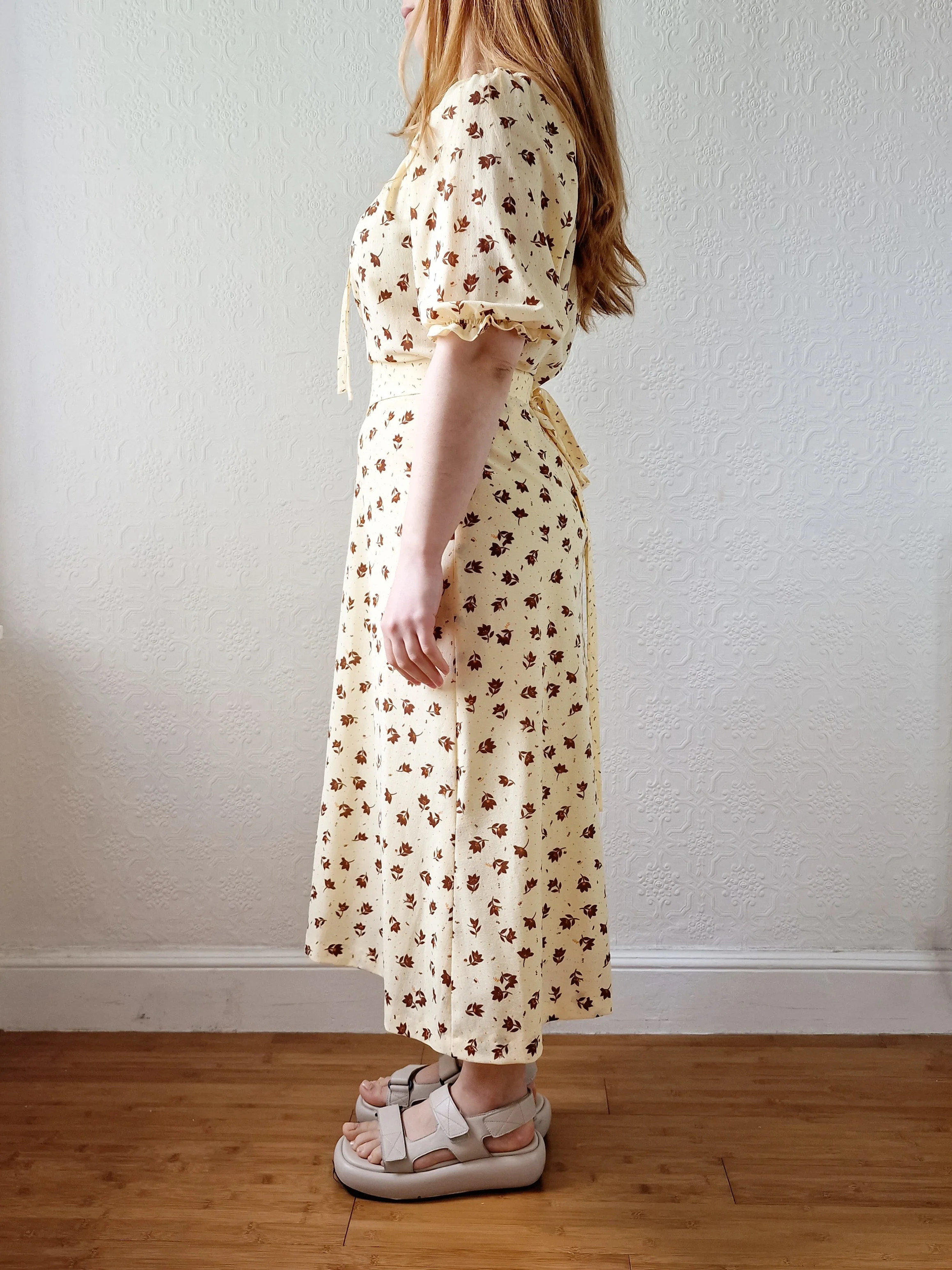 Vintage 70s Yellow Floral Midi Dress with Short Puff Sleeves - S/M - Image 3