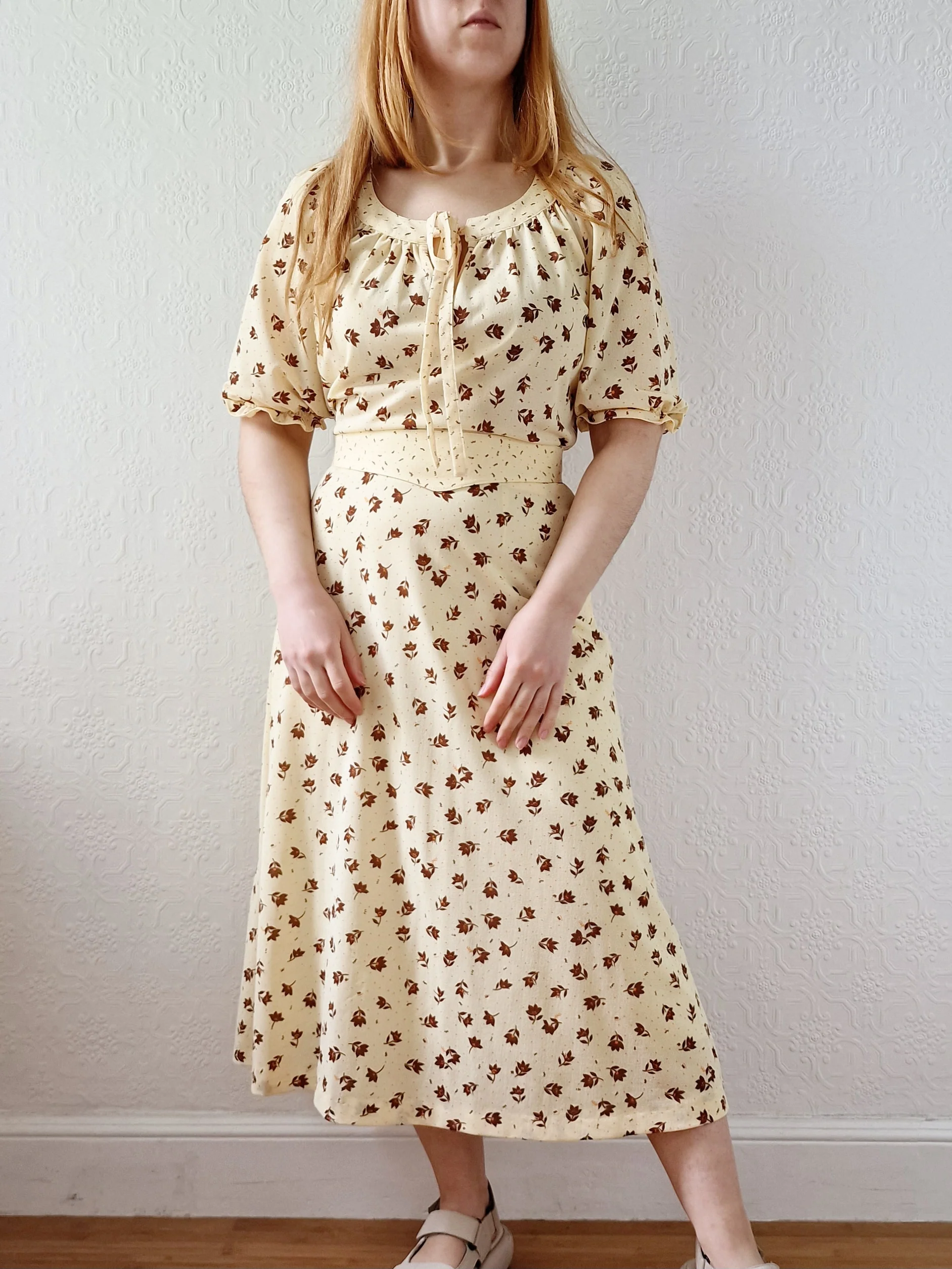 Vintage 70s Yellow Floral Midi Dress with Short Puff Sleeves - S/M - Image 6