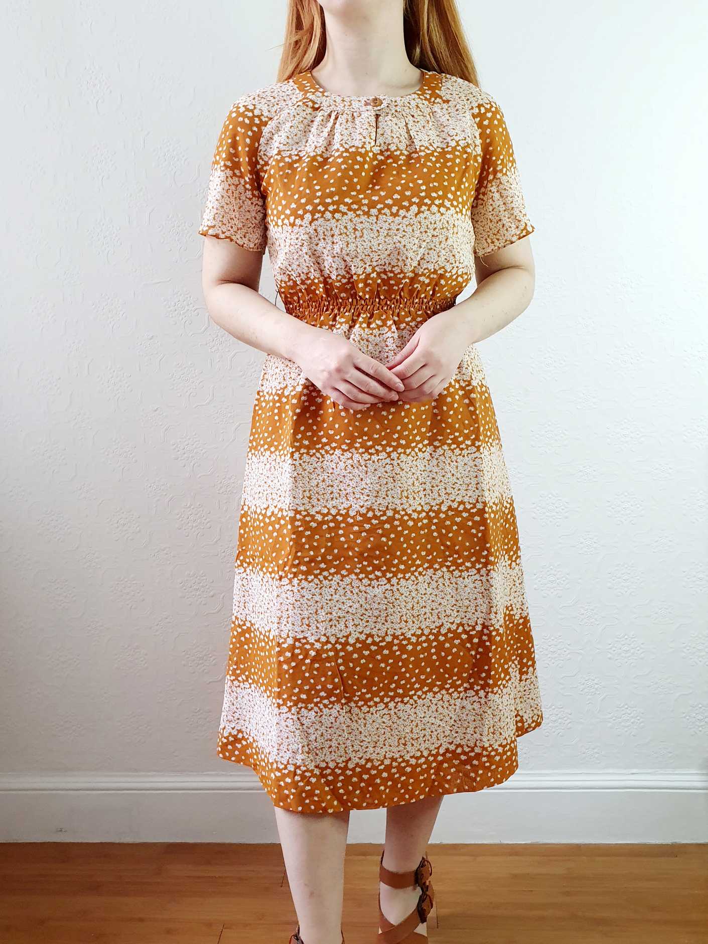 Vintage 70s Yellow Ochre Ditsy Floral Short Sleeve Dress - S